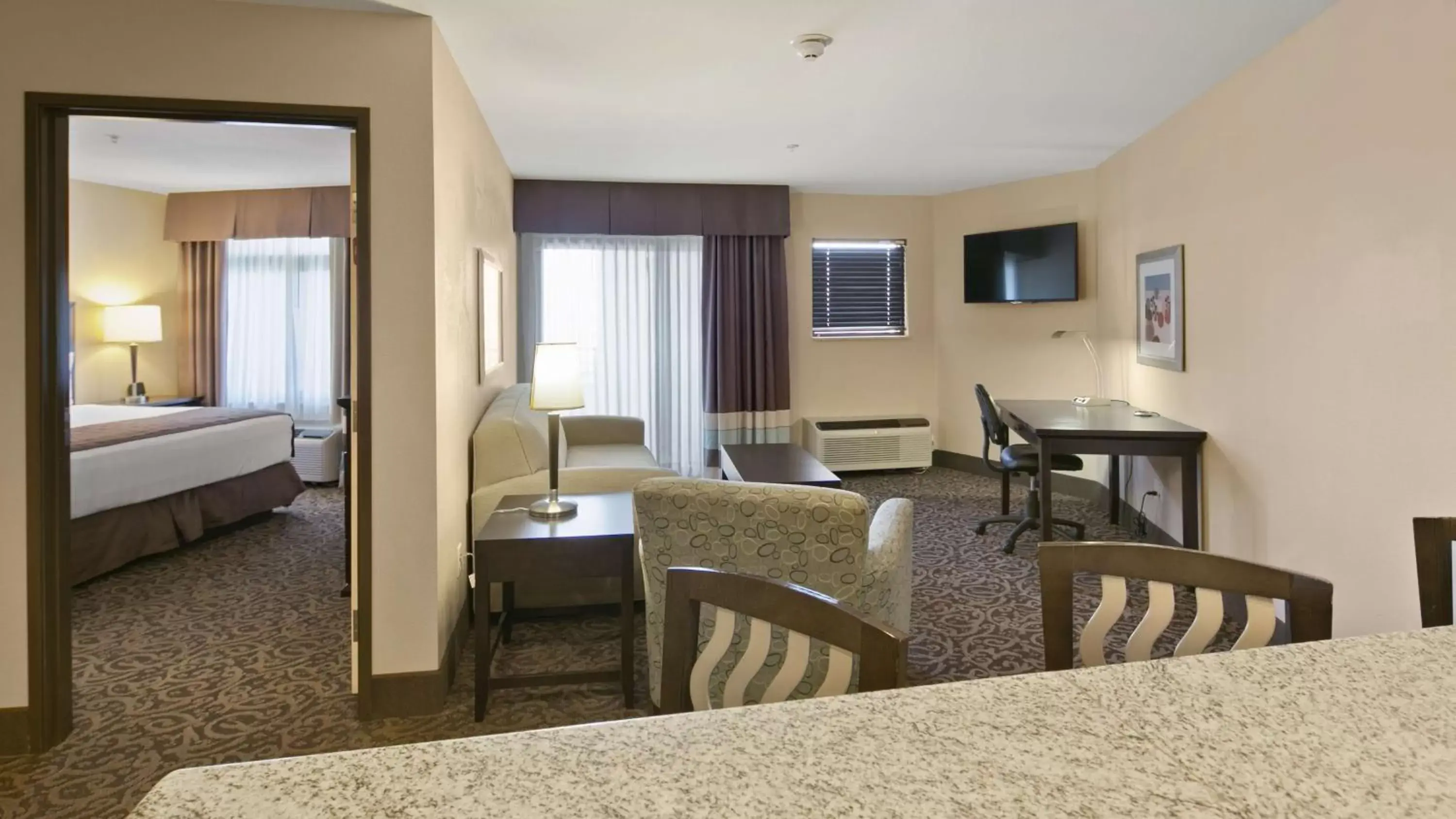 Photo of the whole room in Best Western Plus Las Vegas South Henderson
