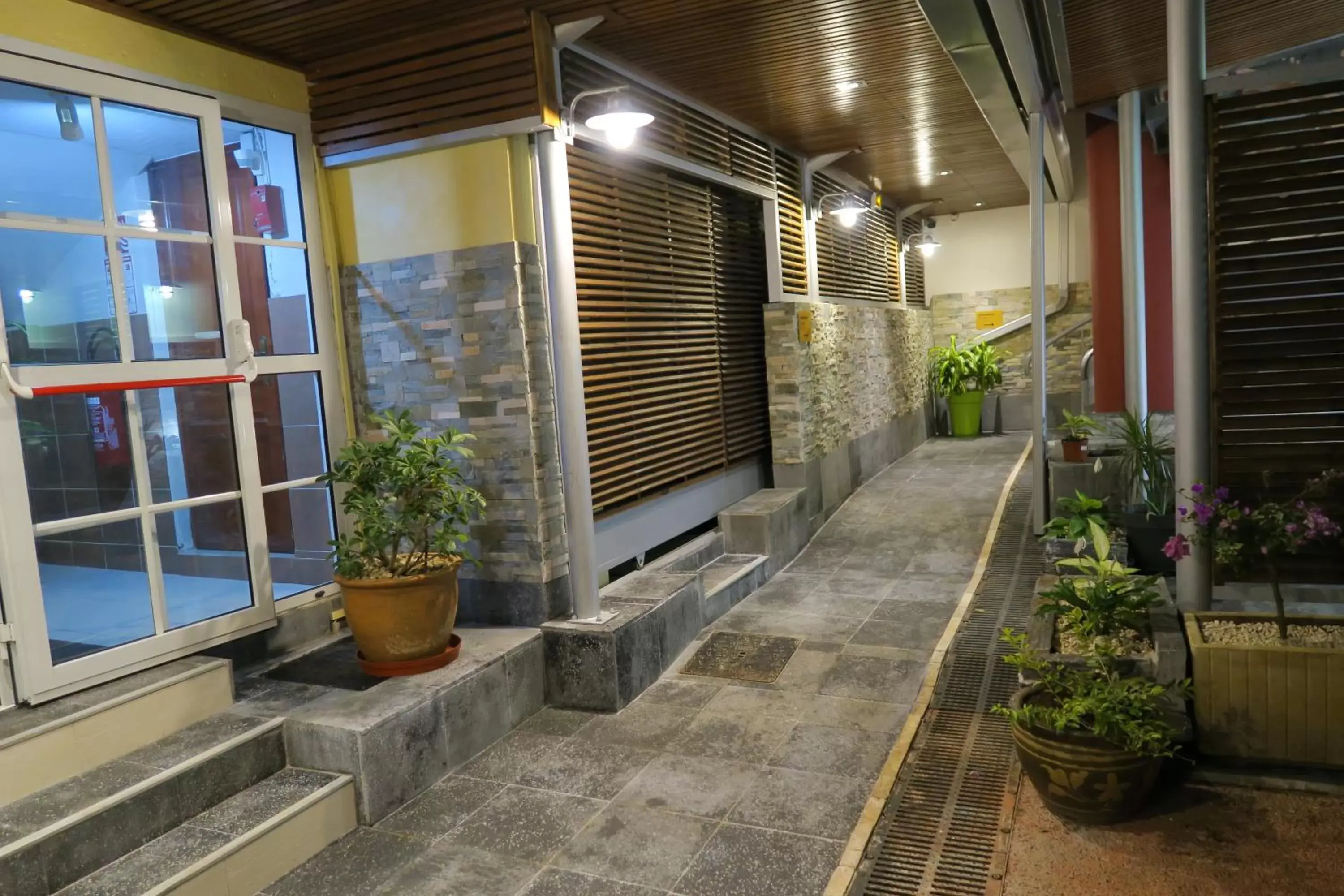 Facade/entrance in Central Hotel Facade/entrance in Central Hotel