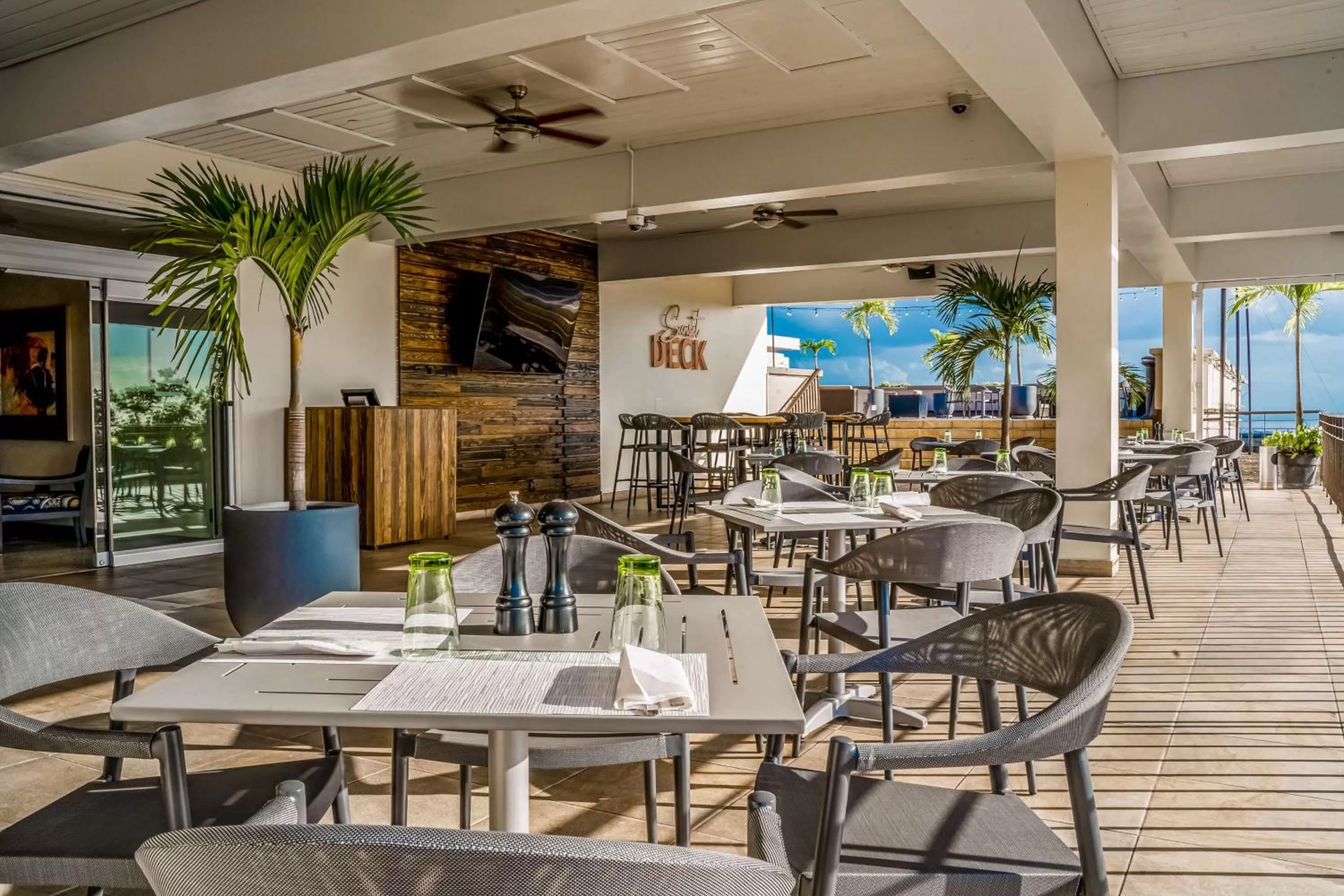 Restaurant/places to eat in Hilton Trinidad & Conference Centre