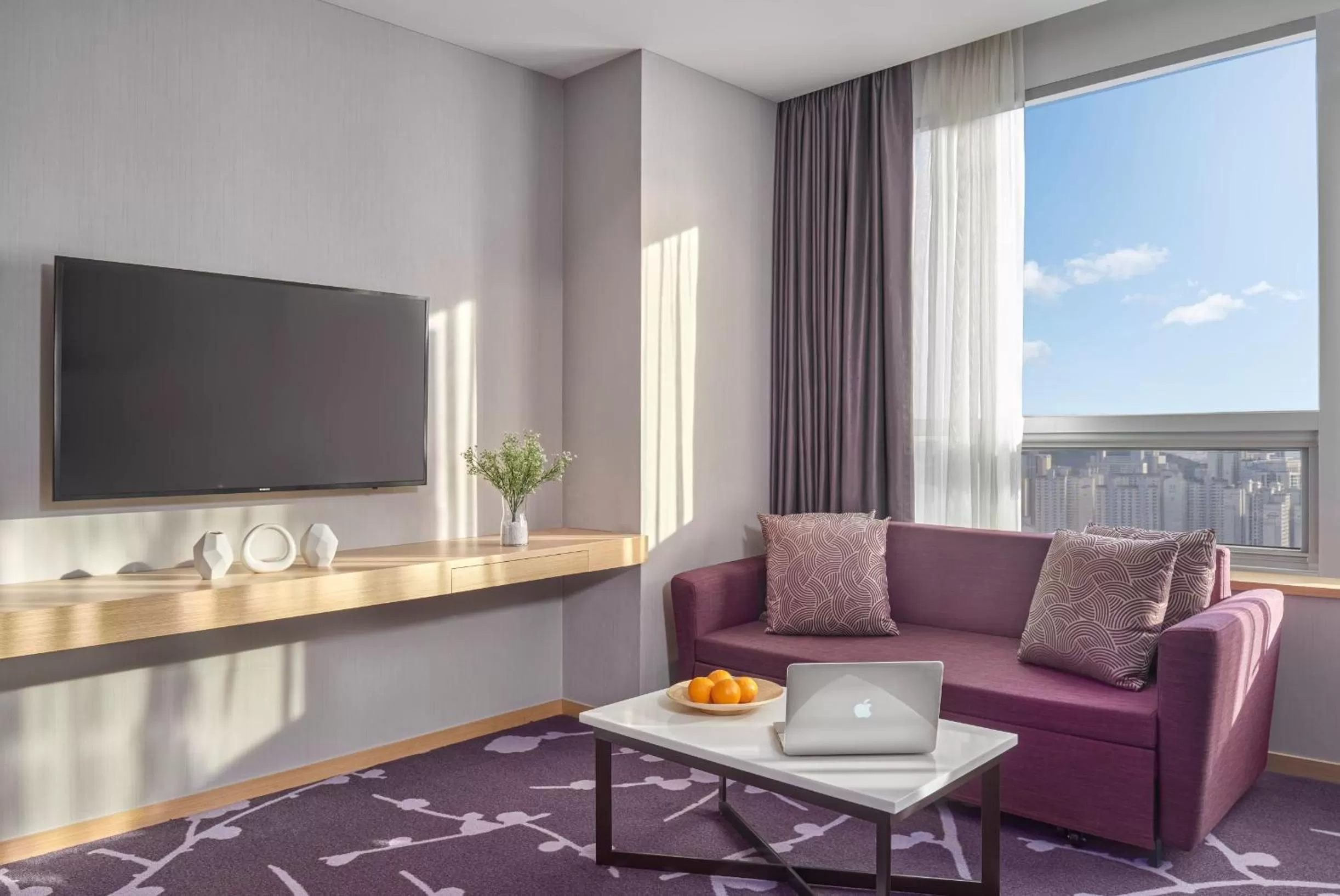 Photo of the whole room in Avani Central Busan