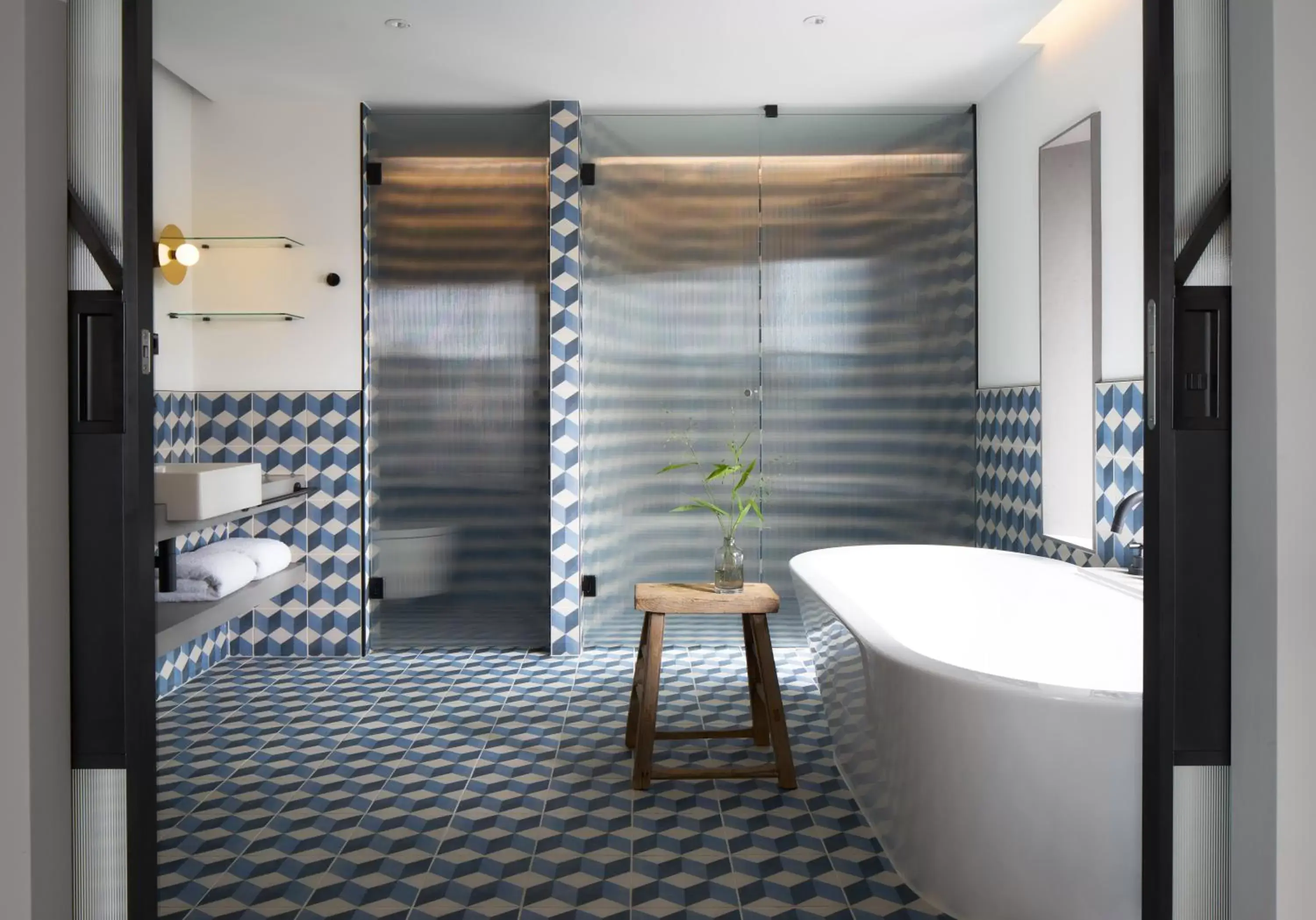 Photo of the whole room, Bathroom in Kimpton De Witt Amsterdam, an IHG Hotel