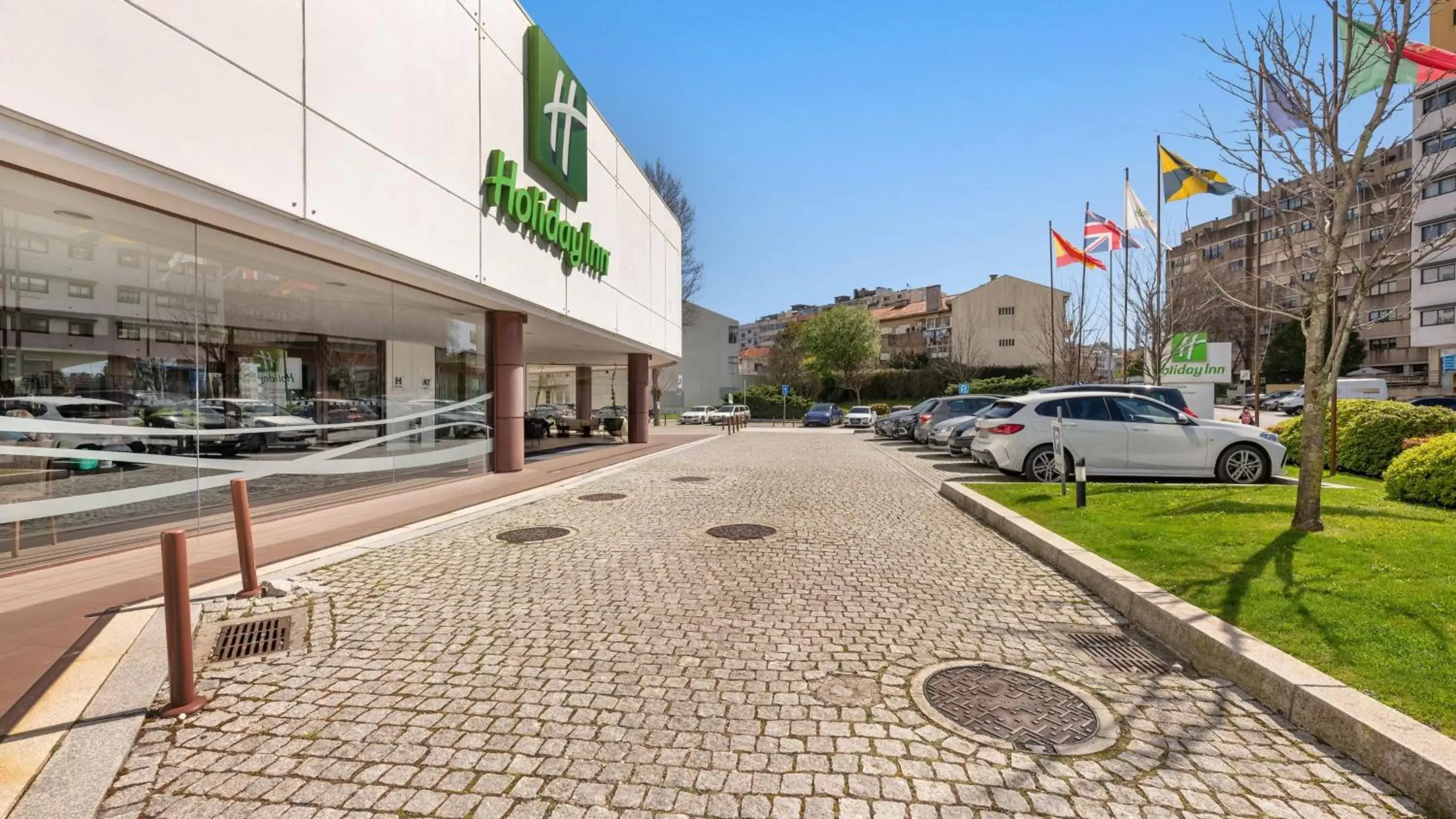 Property Building in Holiday Inn Porto Gaia, an IHG Hotel