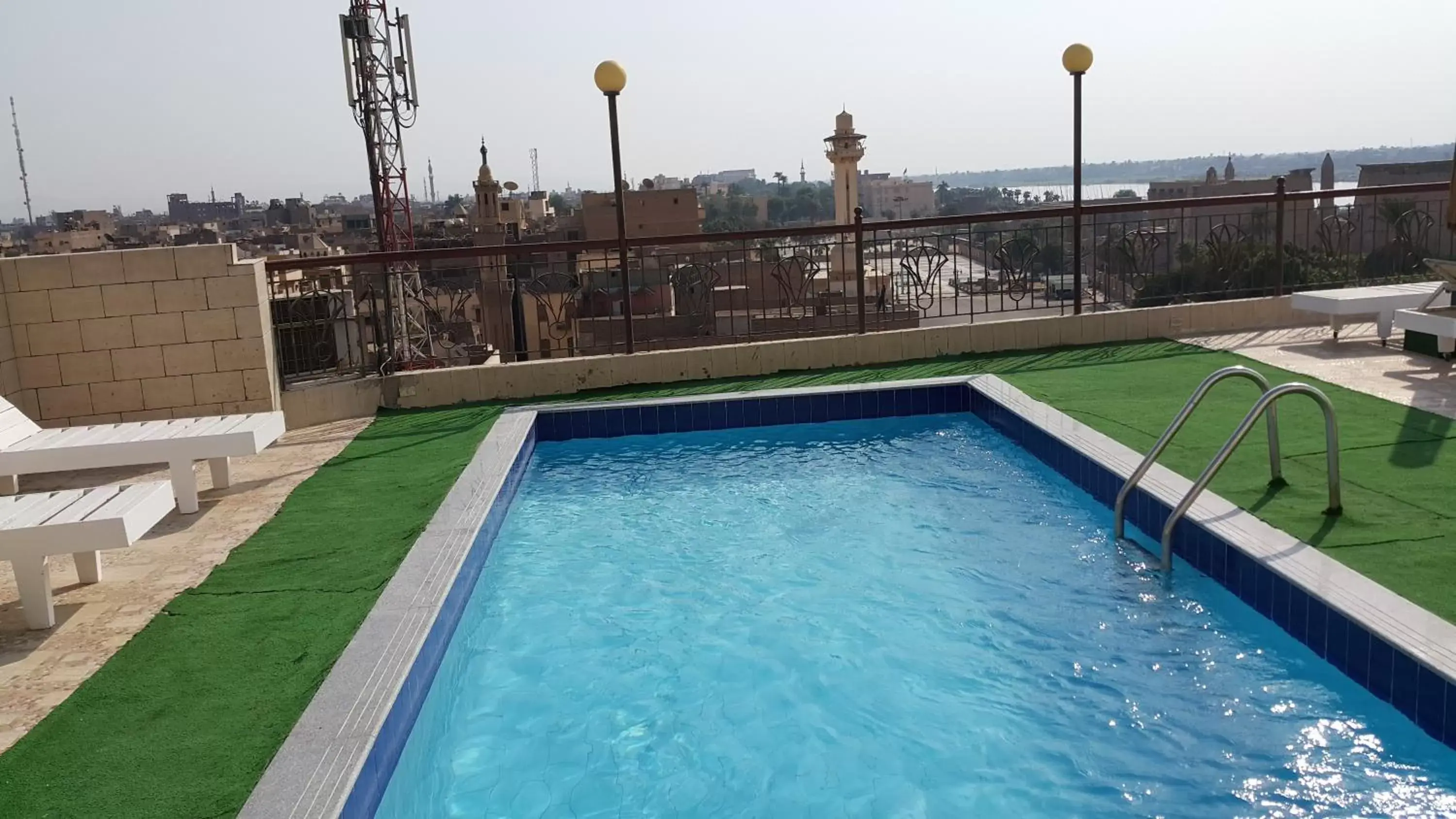 Swimming Pool in Susanna Hotel Luxor