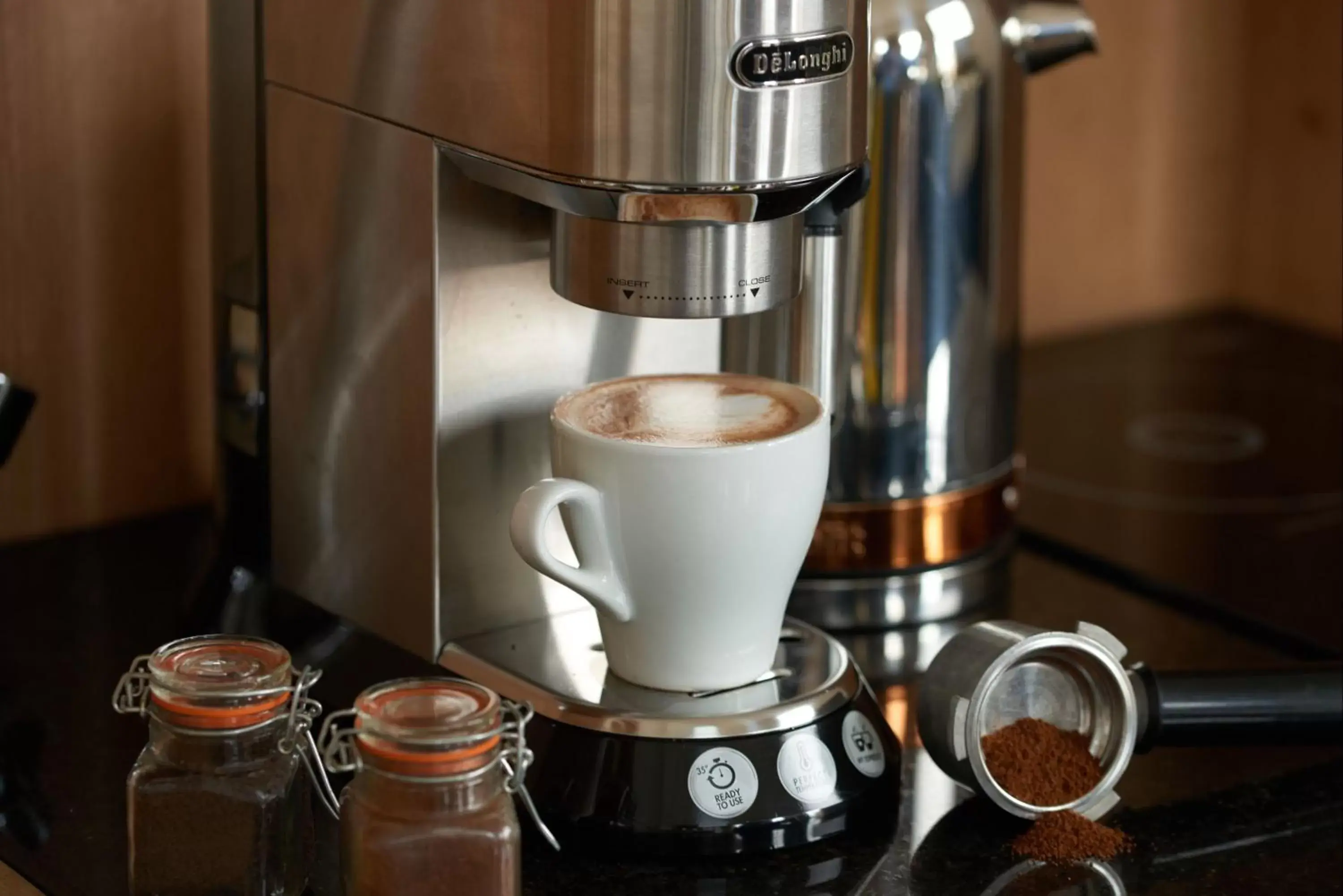 Coffee/tea facilities in Berkeley Suites