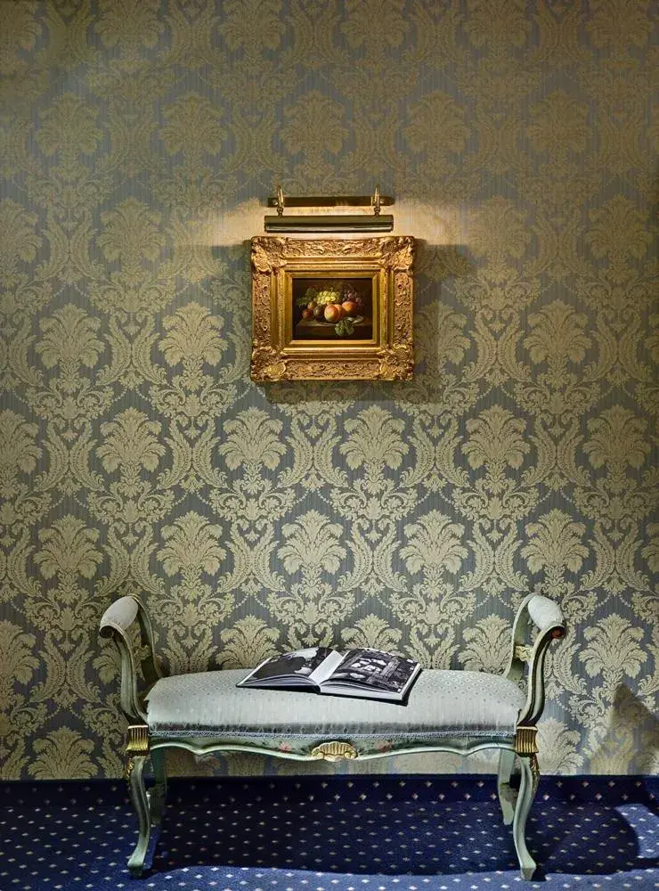 Decorative detail, Bed in Cà Rialto