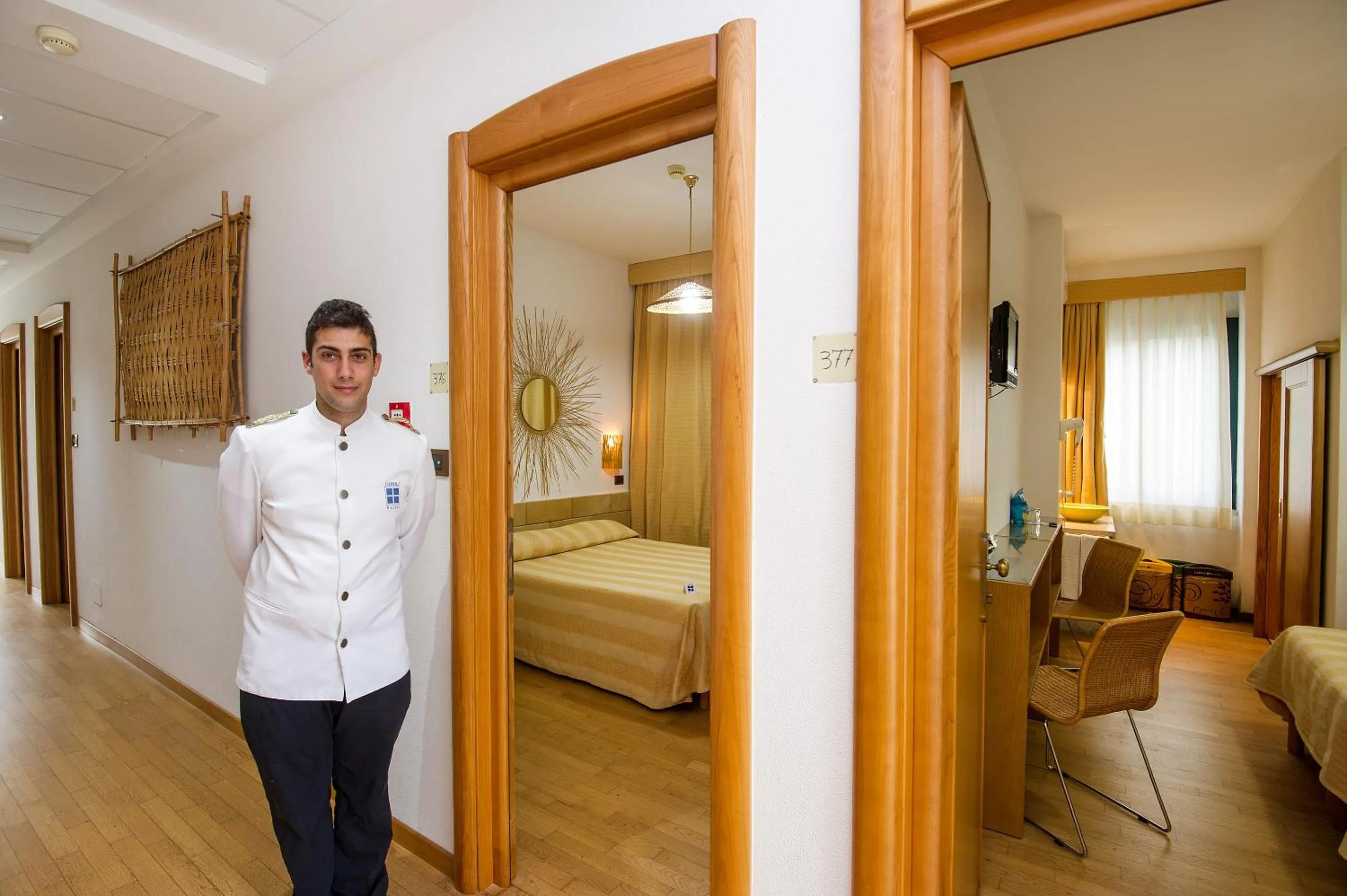 Bed in Hotel Terminal - Caroli Hotels