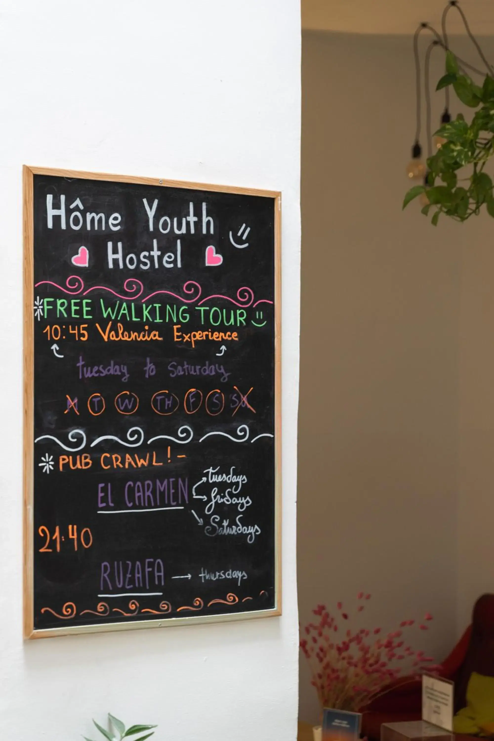 Home Youth Hostel by Feetup Hostels