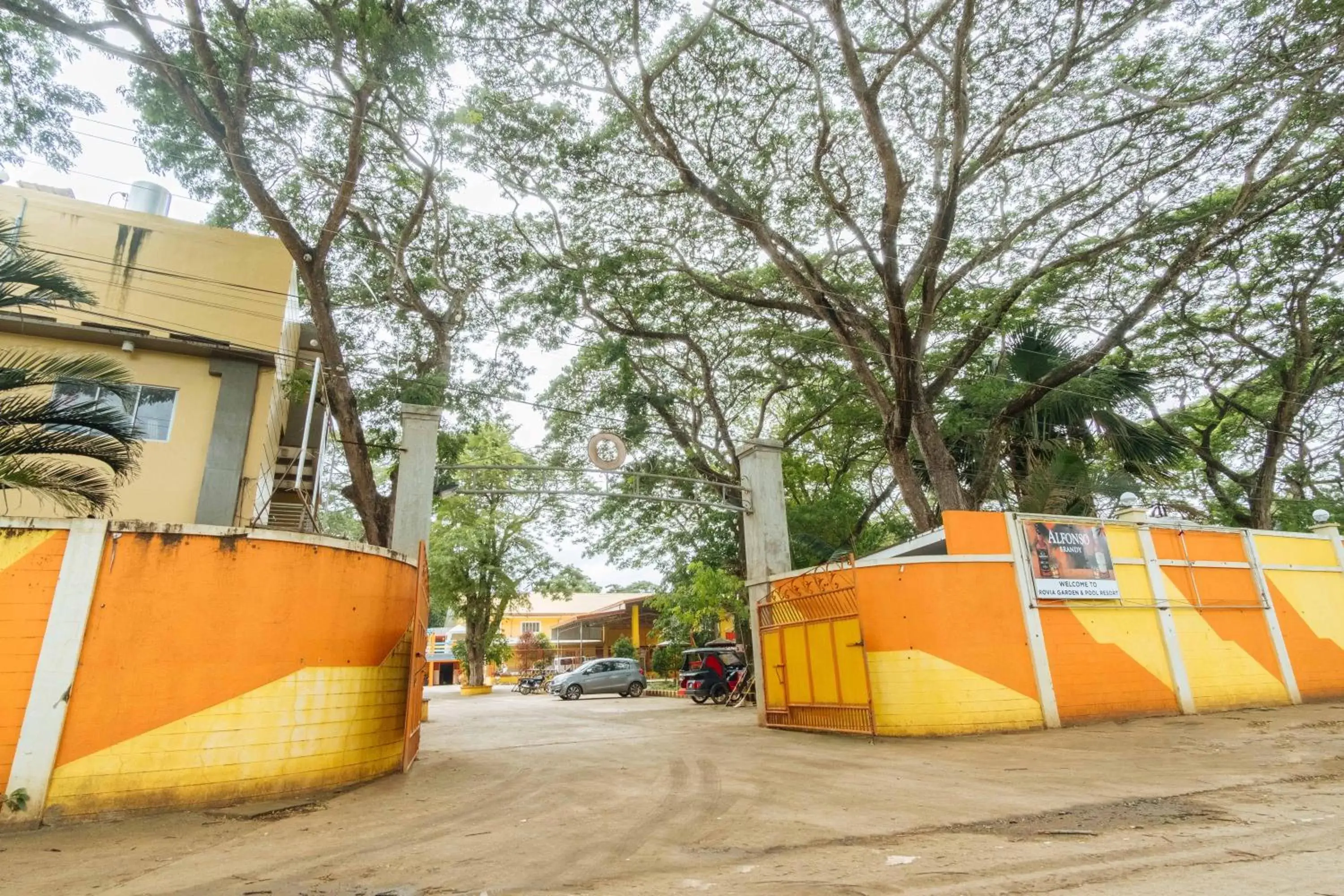 Property building in RedDoorz Premium @ Gabinete Road Palawan Property building in RedDoorz Premium @ Gabinete Road Palawan