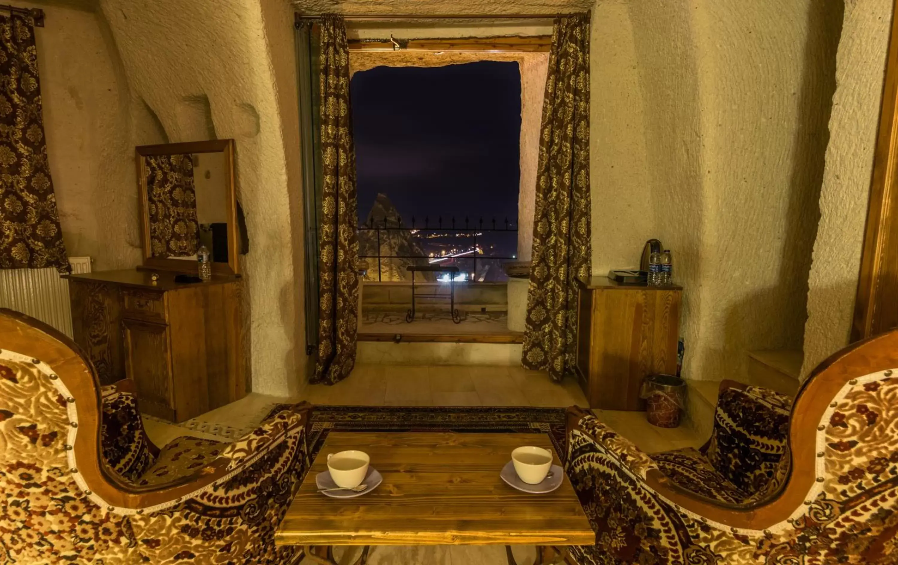 Bed in Elite Cave Suites Bed in Elite Cave Suites