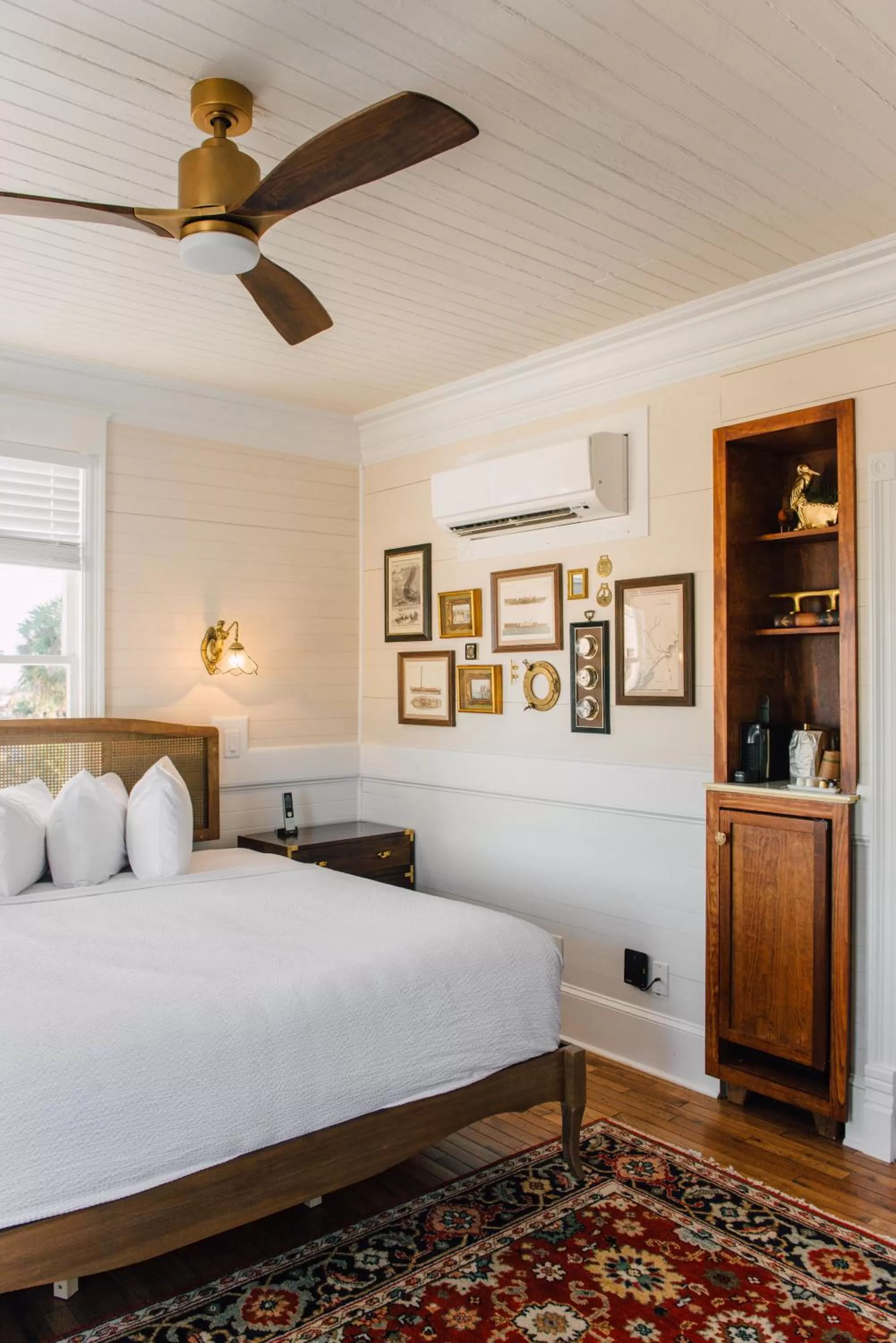 Bed in The Gibson Inn