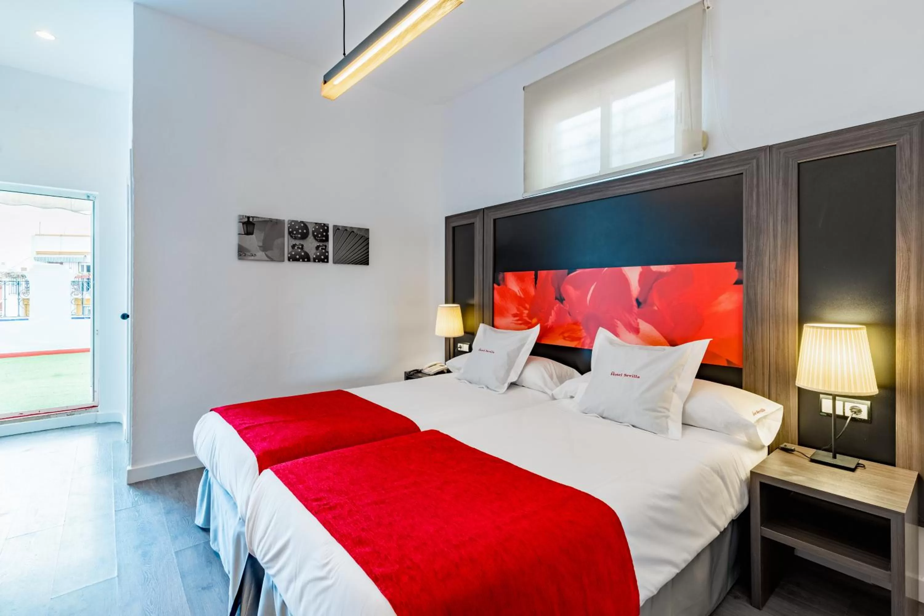 Bed in Hotel Sevilla