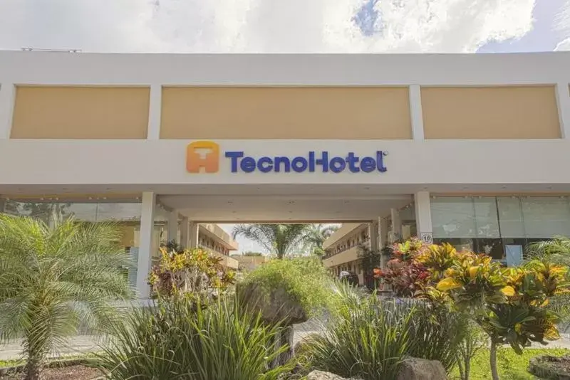 Tecnohotel Itzáes