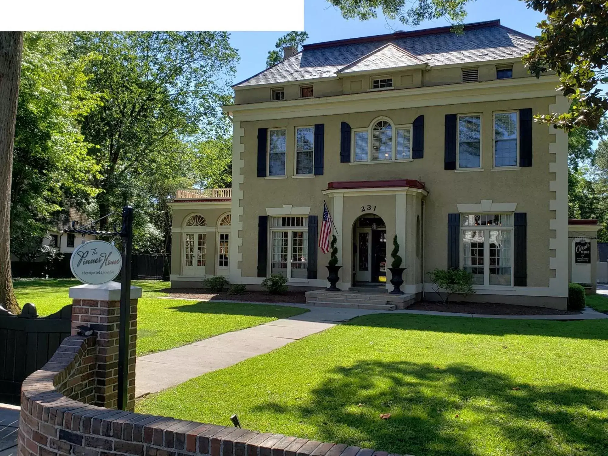 Property Building in The Pinner House