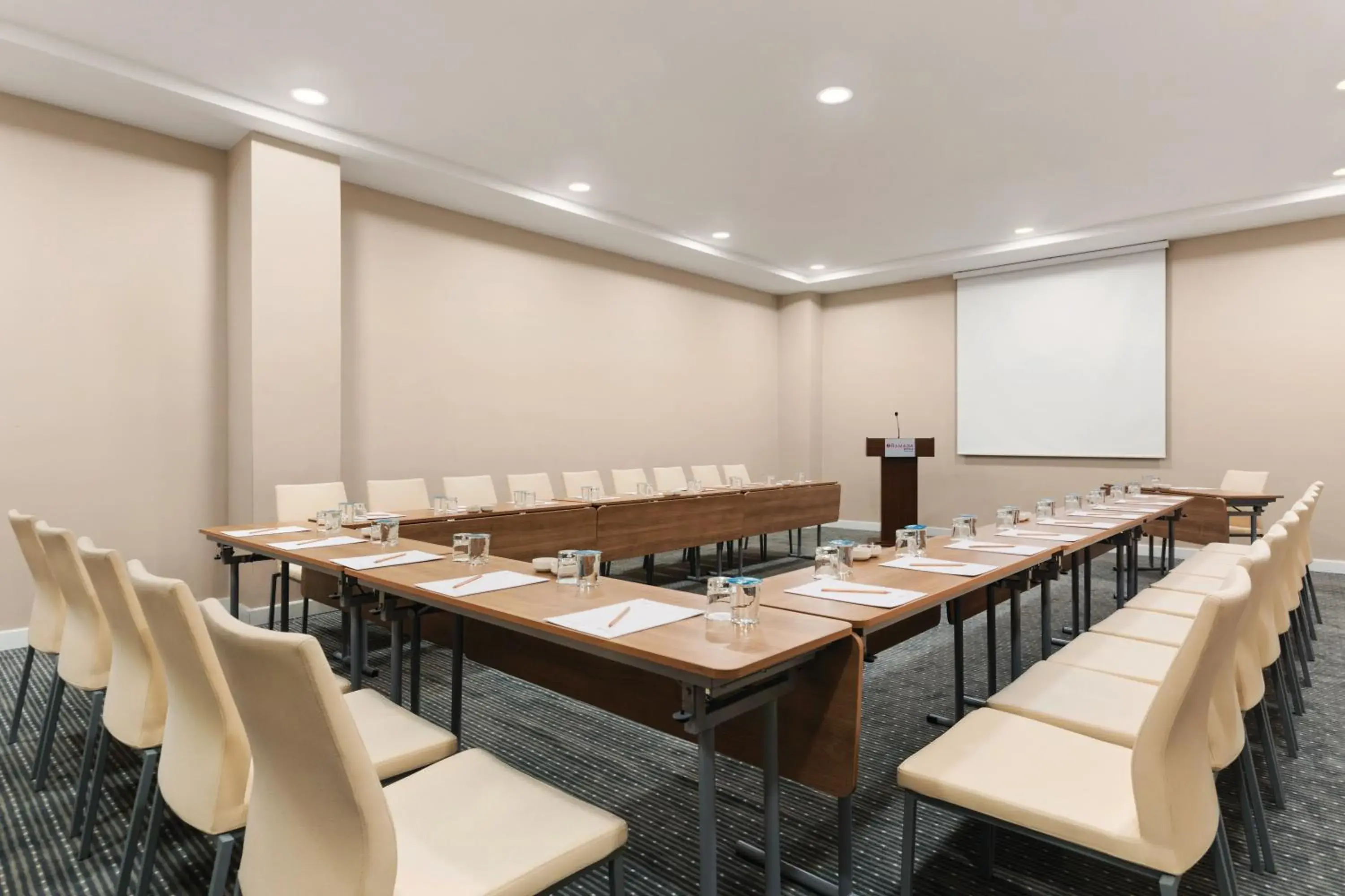 Business facilities, Business Area/Conference Room in Ramada Encore Istanbul Kartal
