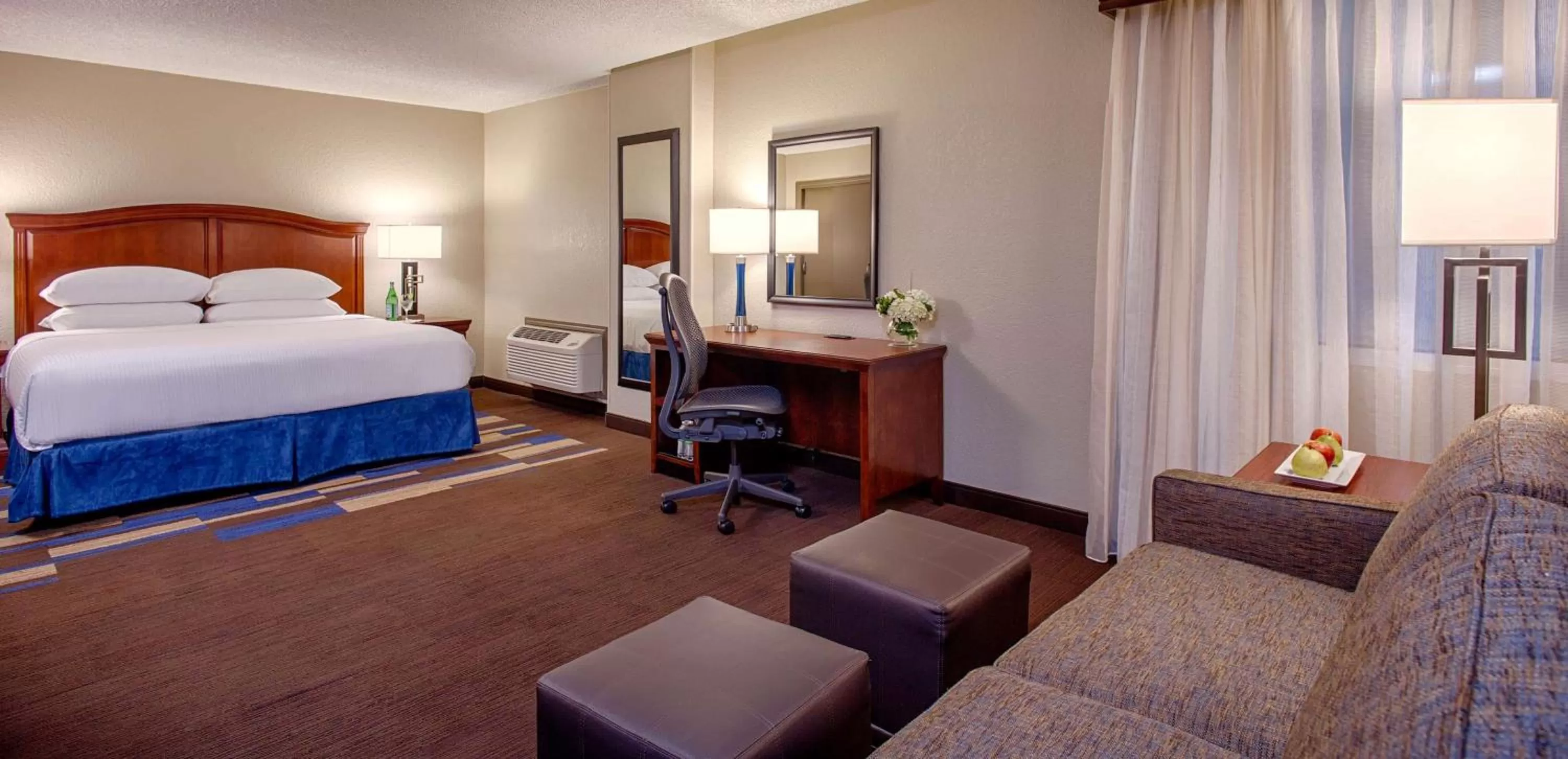 Photo of the whole room, Bed in Wyndham New Orleans French Quarter