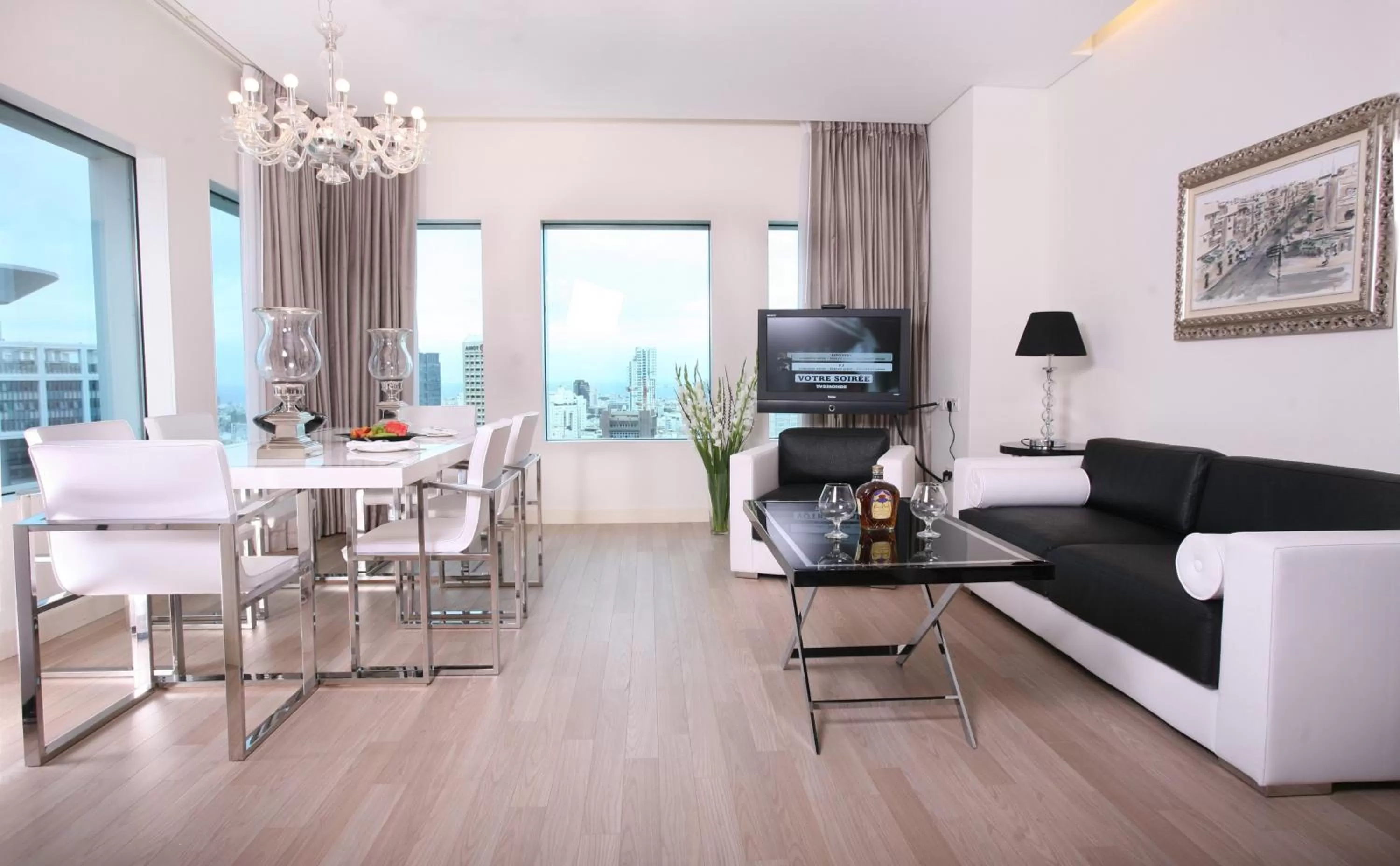 Photo of the whole room in Crowne Plaza Tel Aviv City Center by IHG