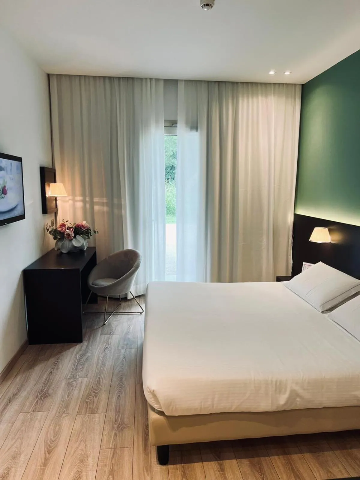 Double Room in Hotel Capolago