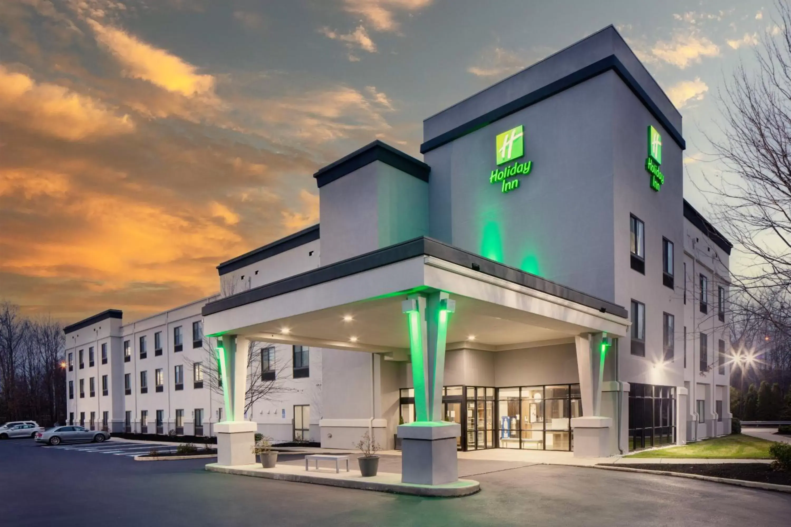 Property building in Holiday Inn - Cheshire - Southington, an IHG Hotel