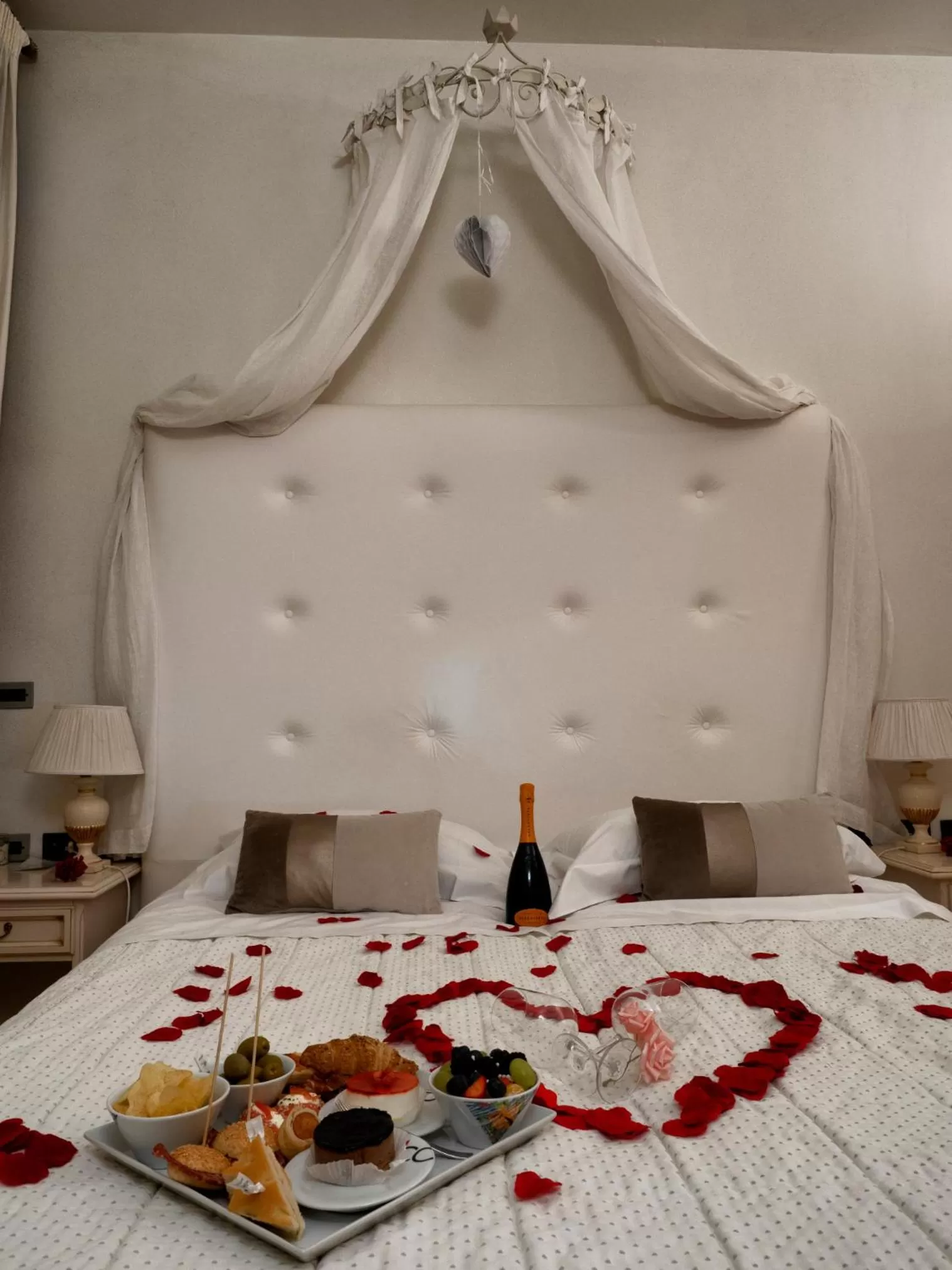 Bedroom, Bed in Hotel Europa