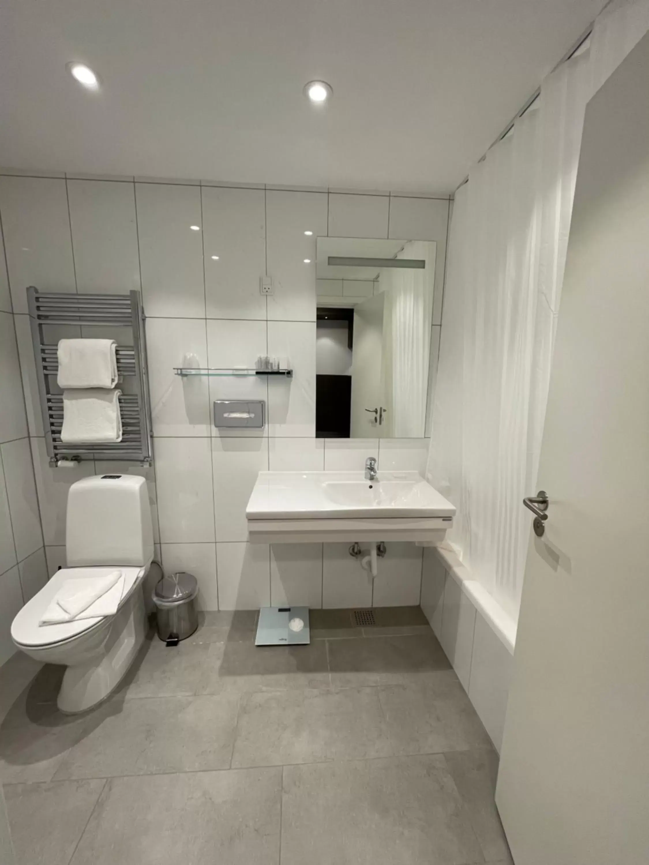 Toilet, Bathroom in Helnan Marselis Hotel