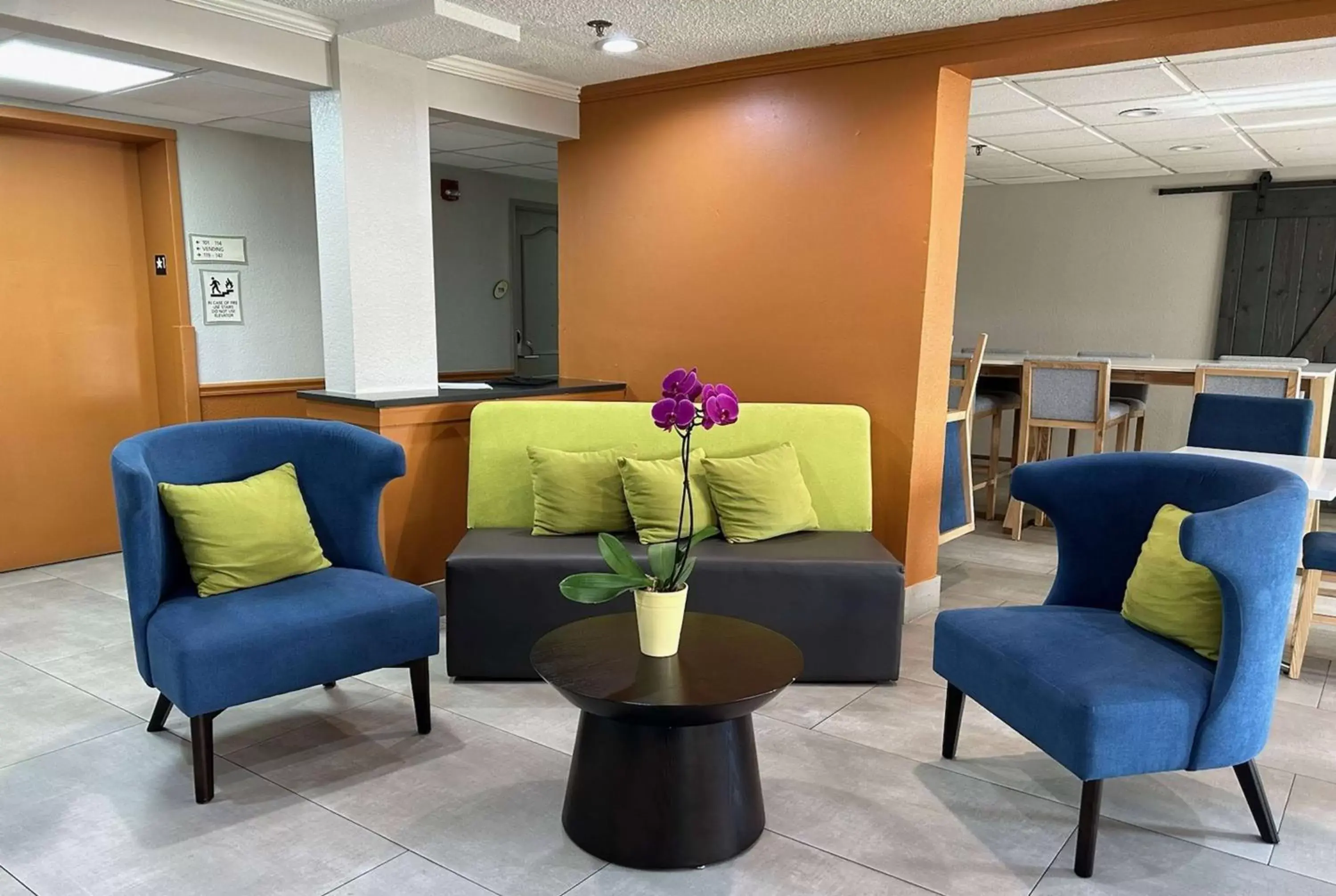 Lobby or reception, Lobby/Reception in La Quinta by Wyndham Orlando South
