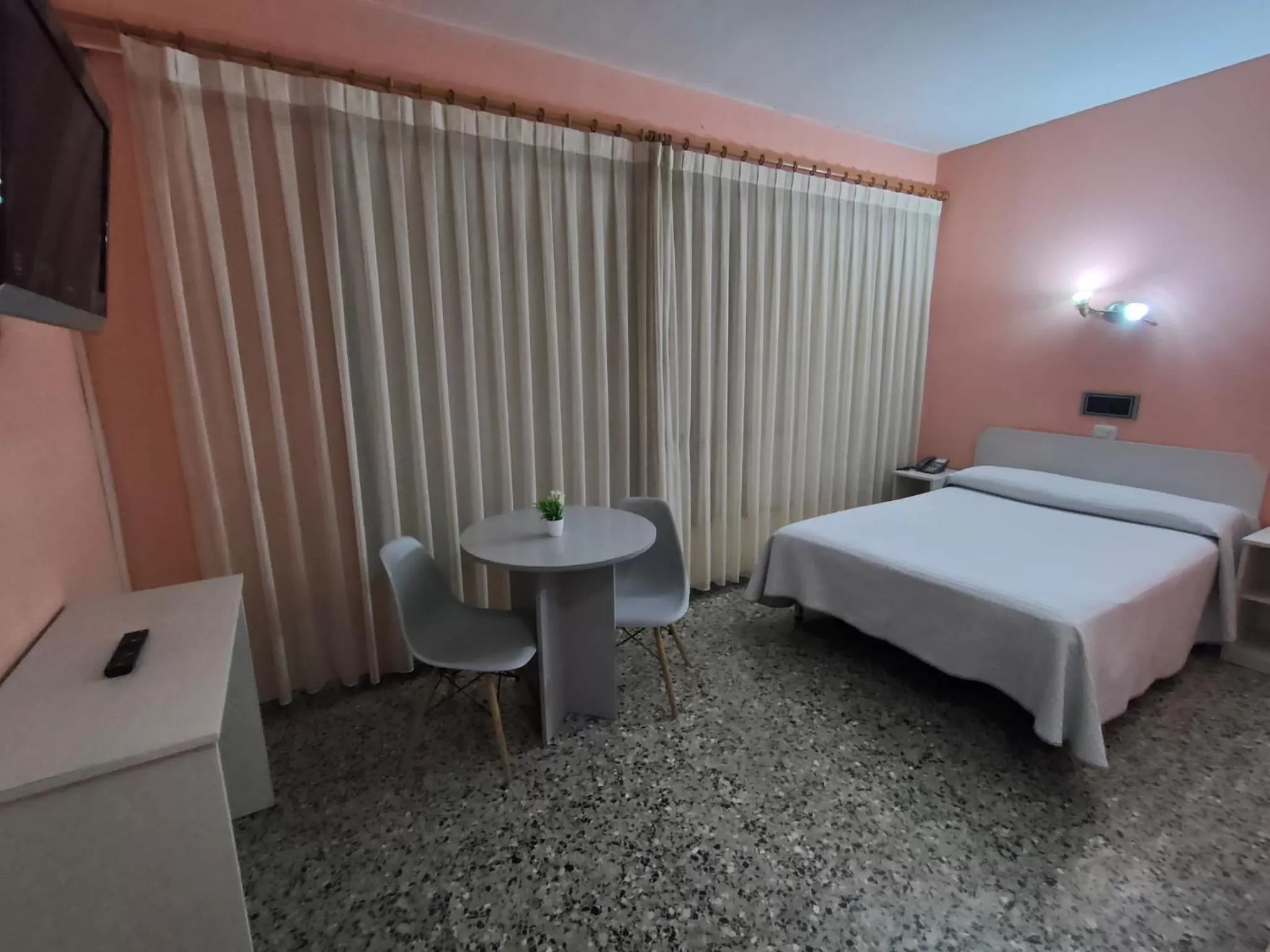 Photo of the whole room, Bed in Hotel Cogullada