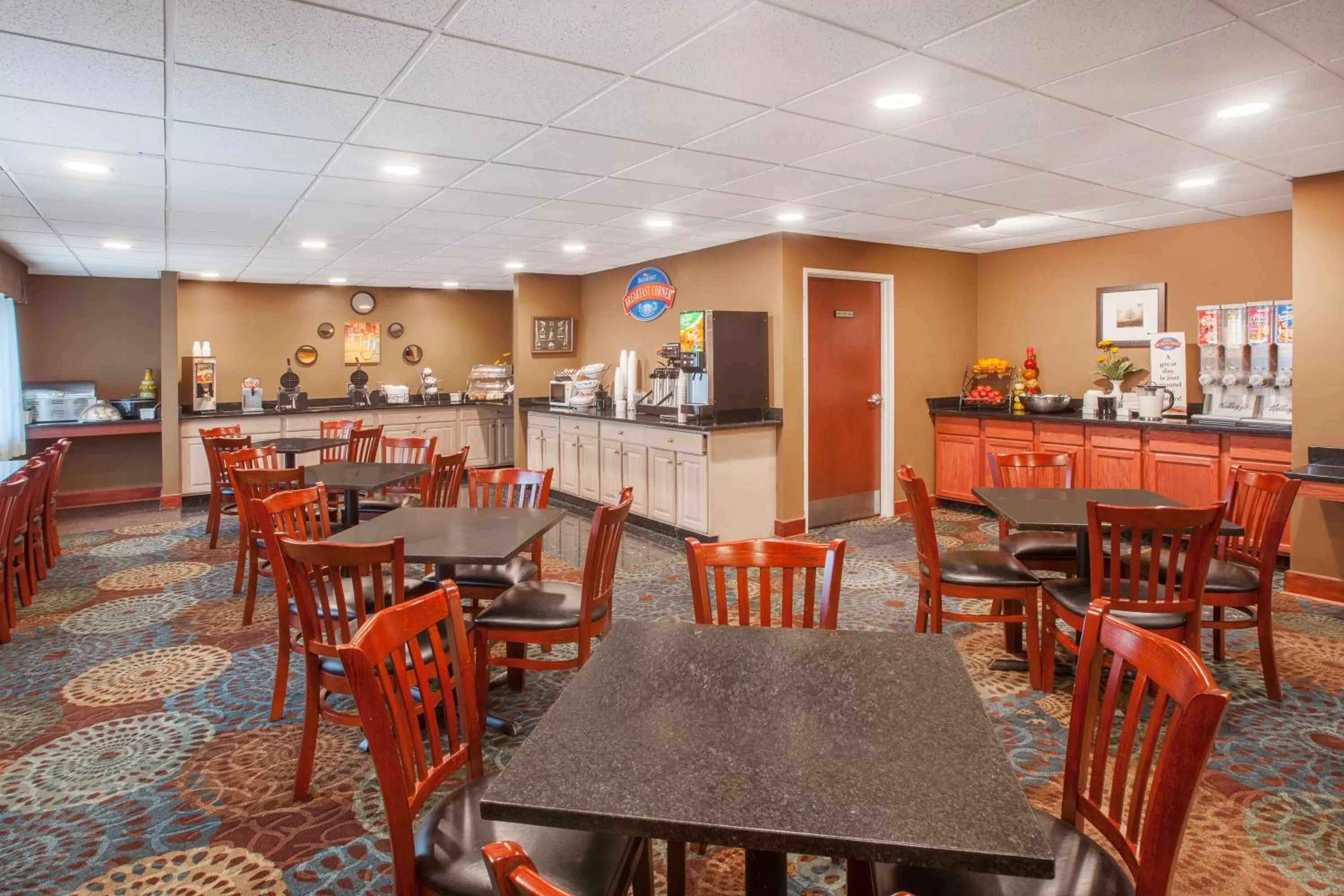 Continental breakfast in Baymont by Wyndham South Haven