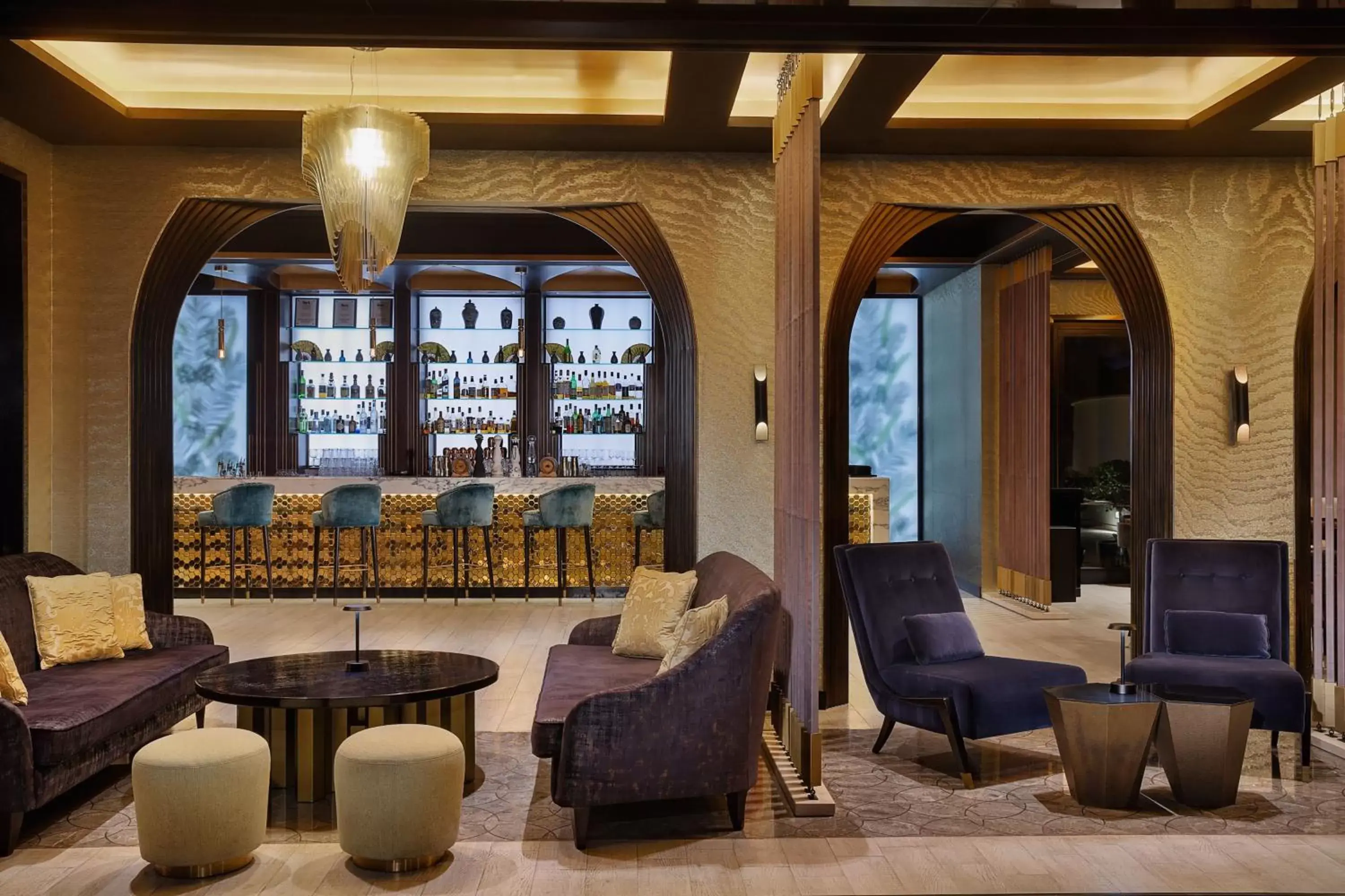 Restaurant/places to eat, Lounge/Bar in The St. Regis Saadiyat Island Resort, Abu Dhabi