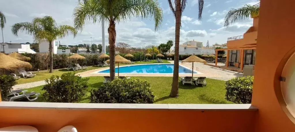 Garden, Pool View in Hotel Praia Sol