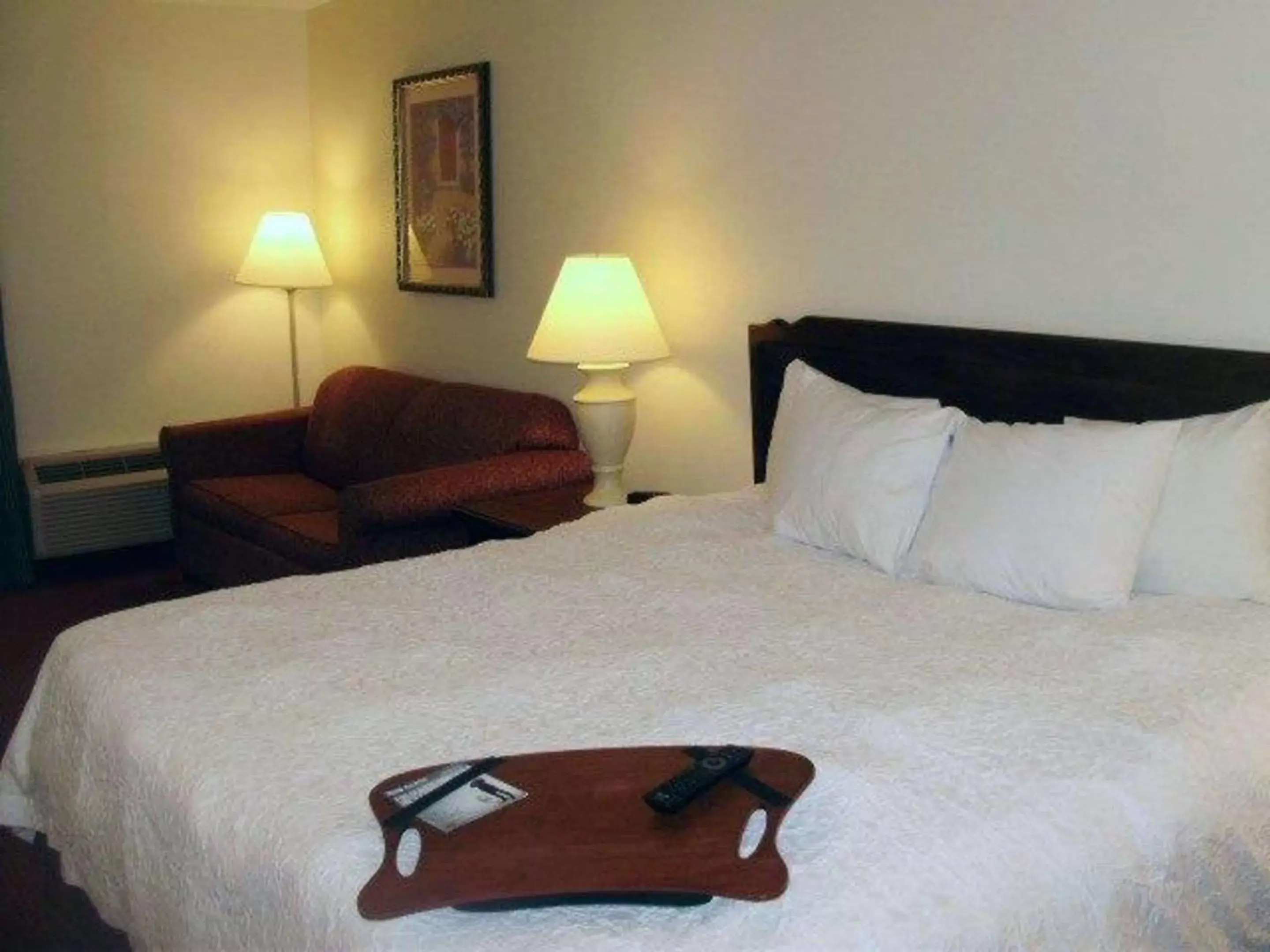 Photo of the whole room, Bed in Quality Inn & Suites Searcy I-67