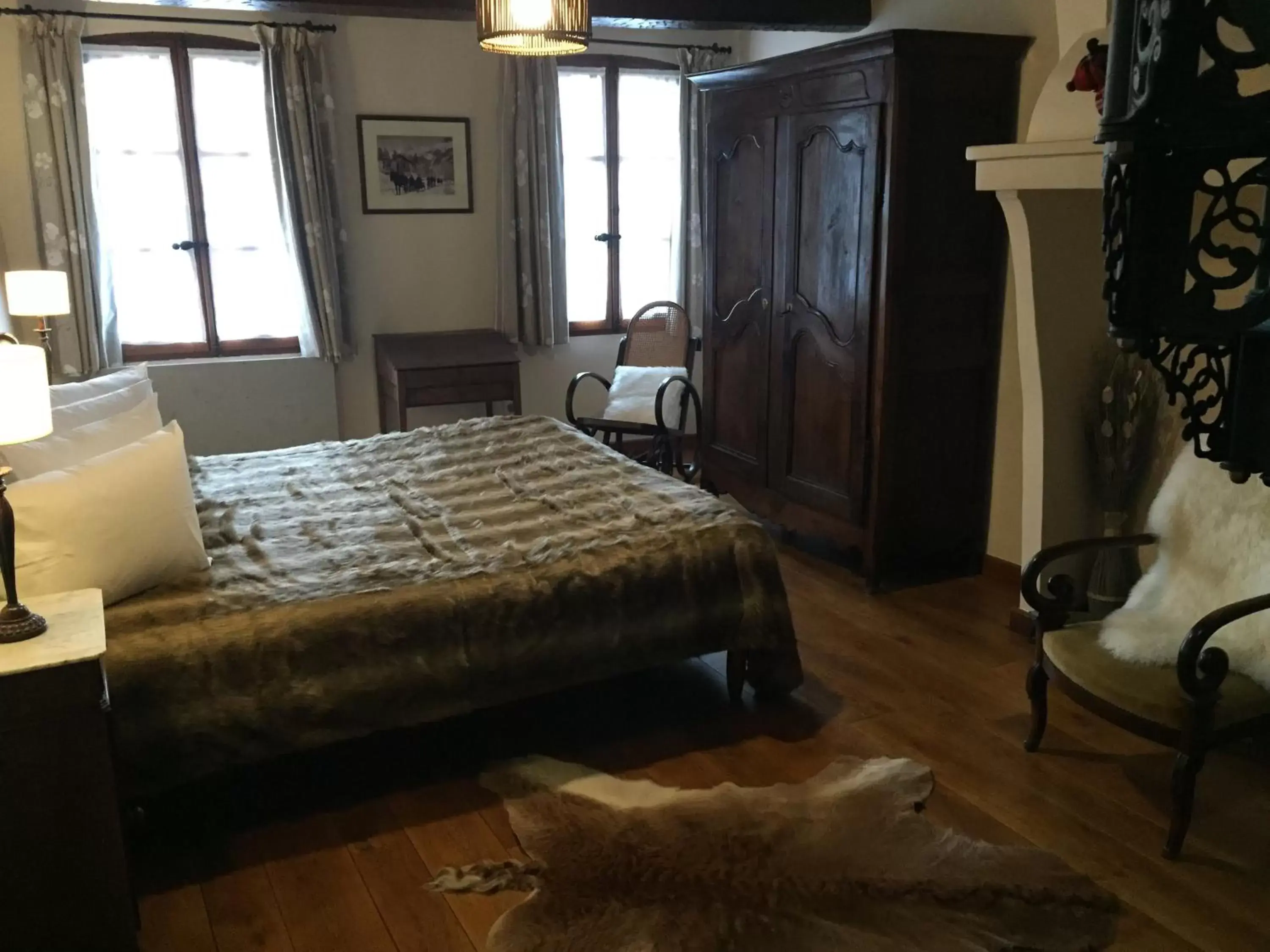Photo of the whole room, Bed in Ancienne Cure