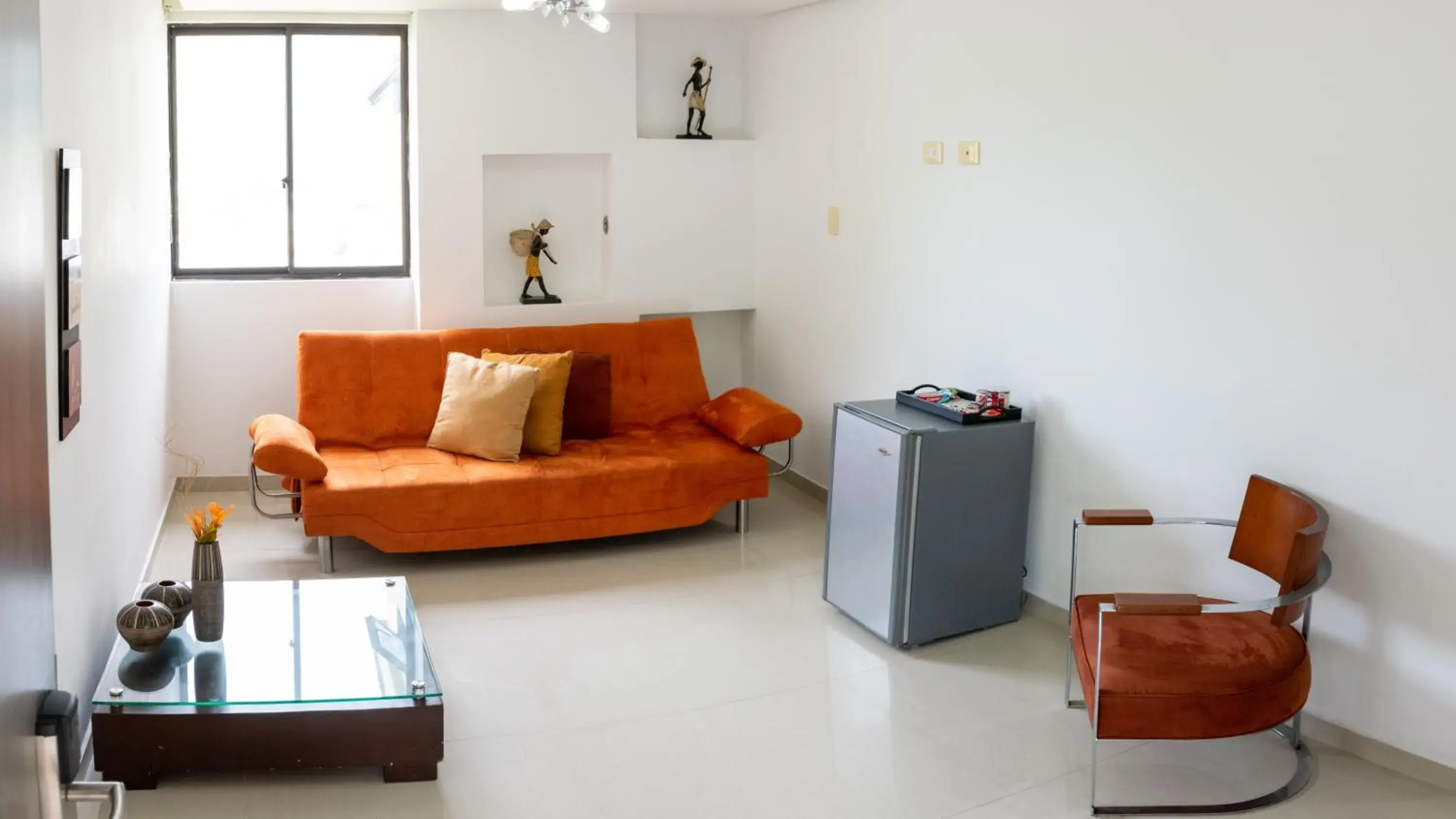 Communal lounge/ TV room, Seating Area in Hotel San Juan Internacional