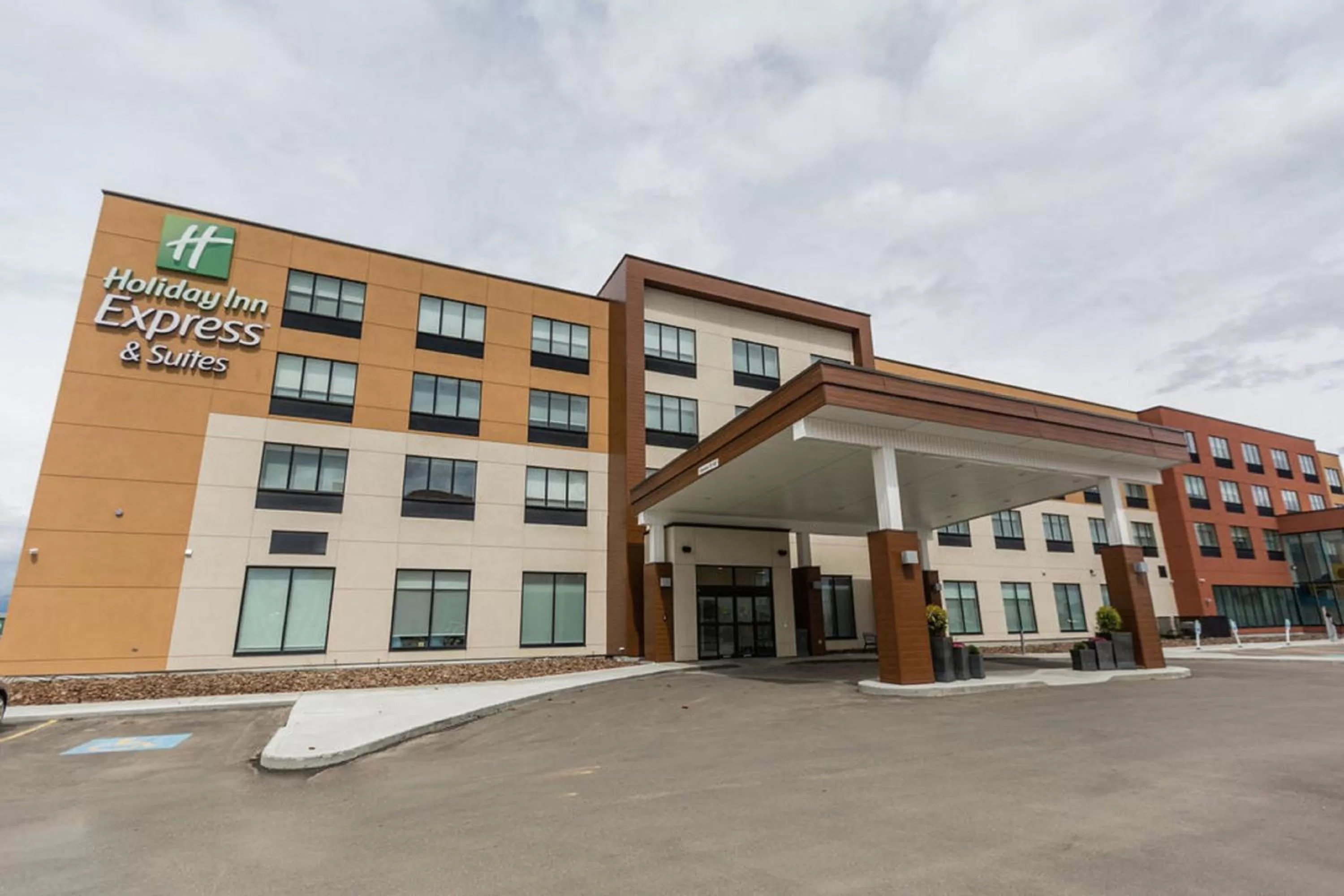 Property building in Holiday Inn Express & Suites Edmonton N - St Albert by IHG