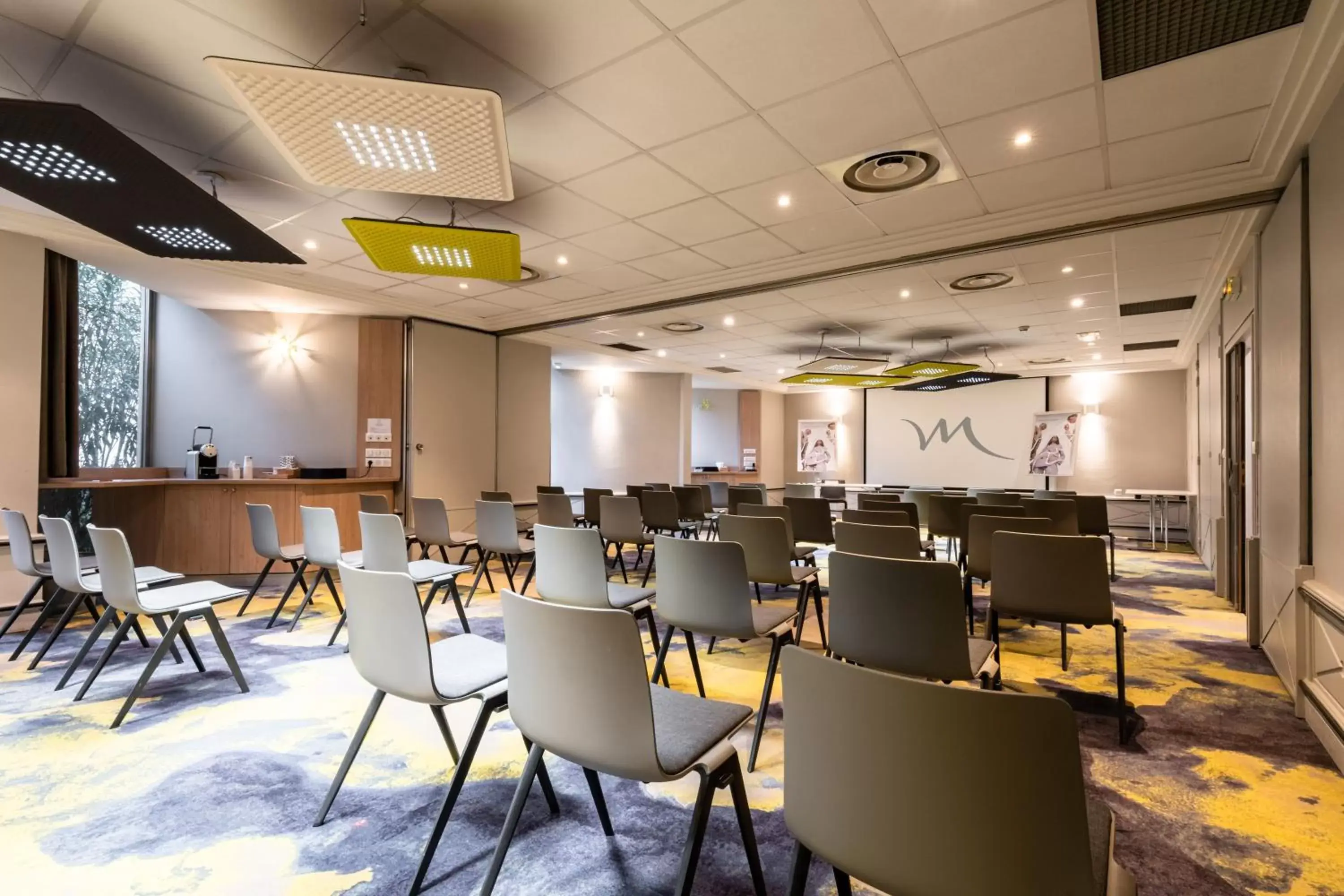 Meeting/conference room, Restaurant/Places to Eat in Mercure Grenoble Meylan