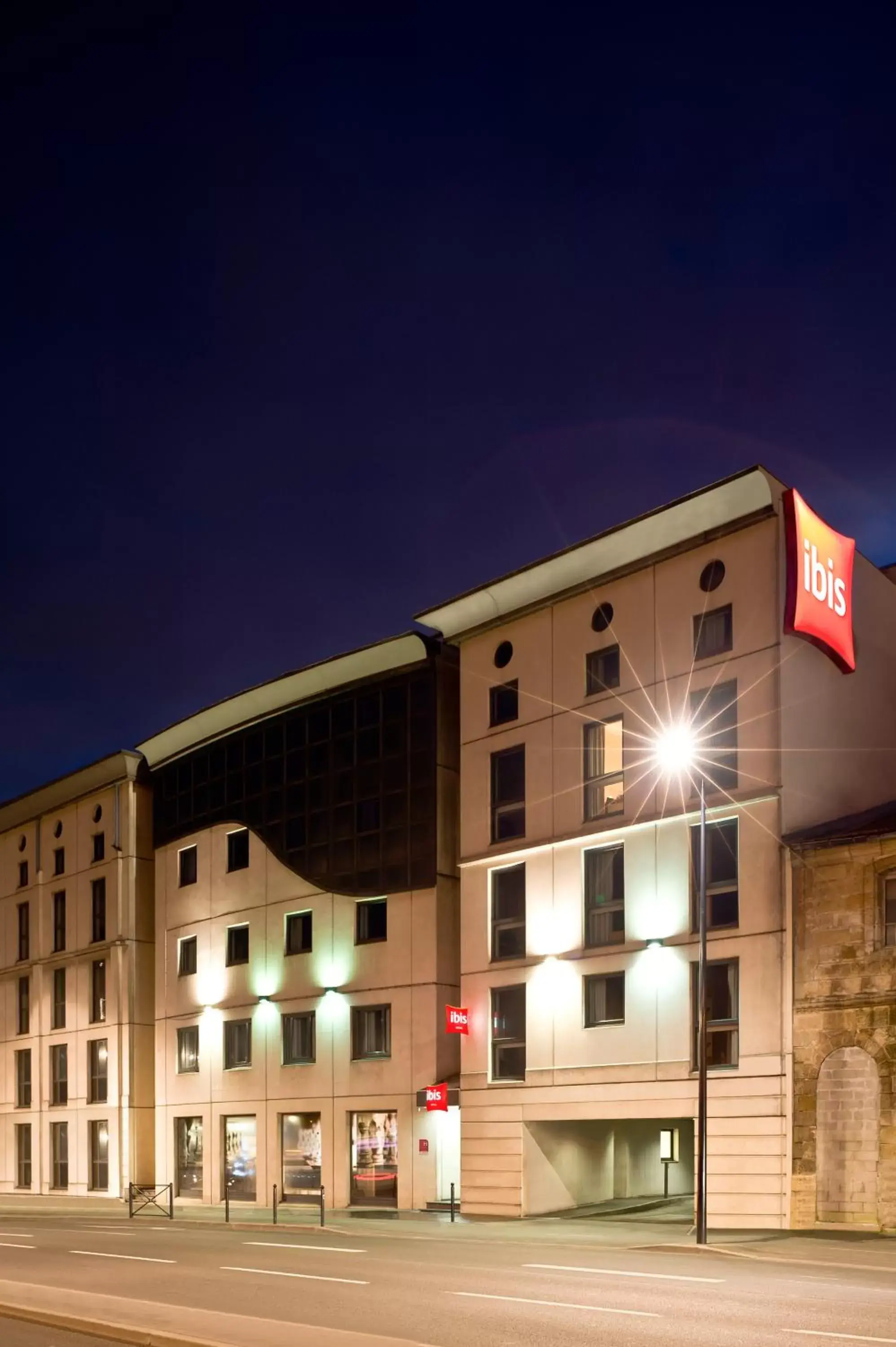 Facade/entrance, Property Building in ibis Bordeaux Centre - Gare Saint-Jean