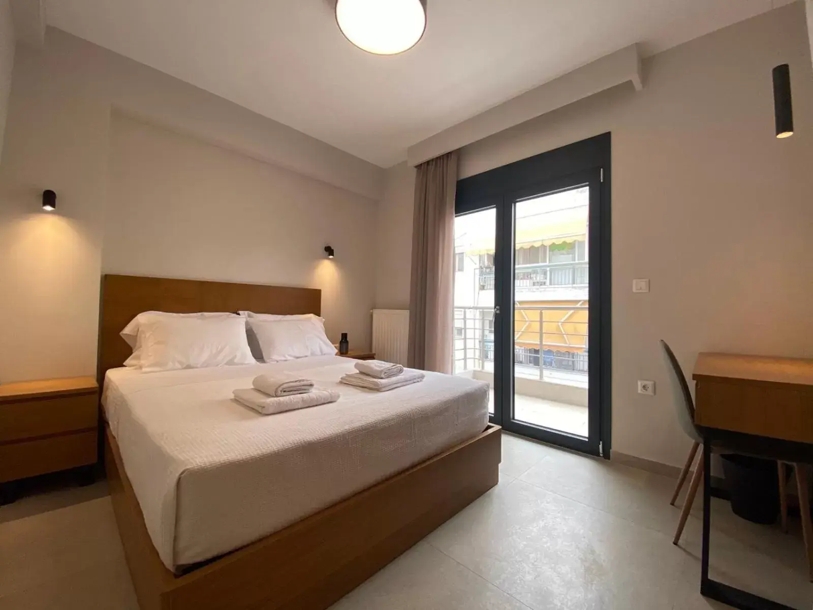 Bed in Toumba apartments