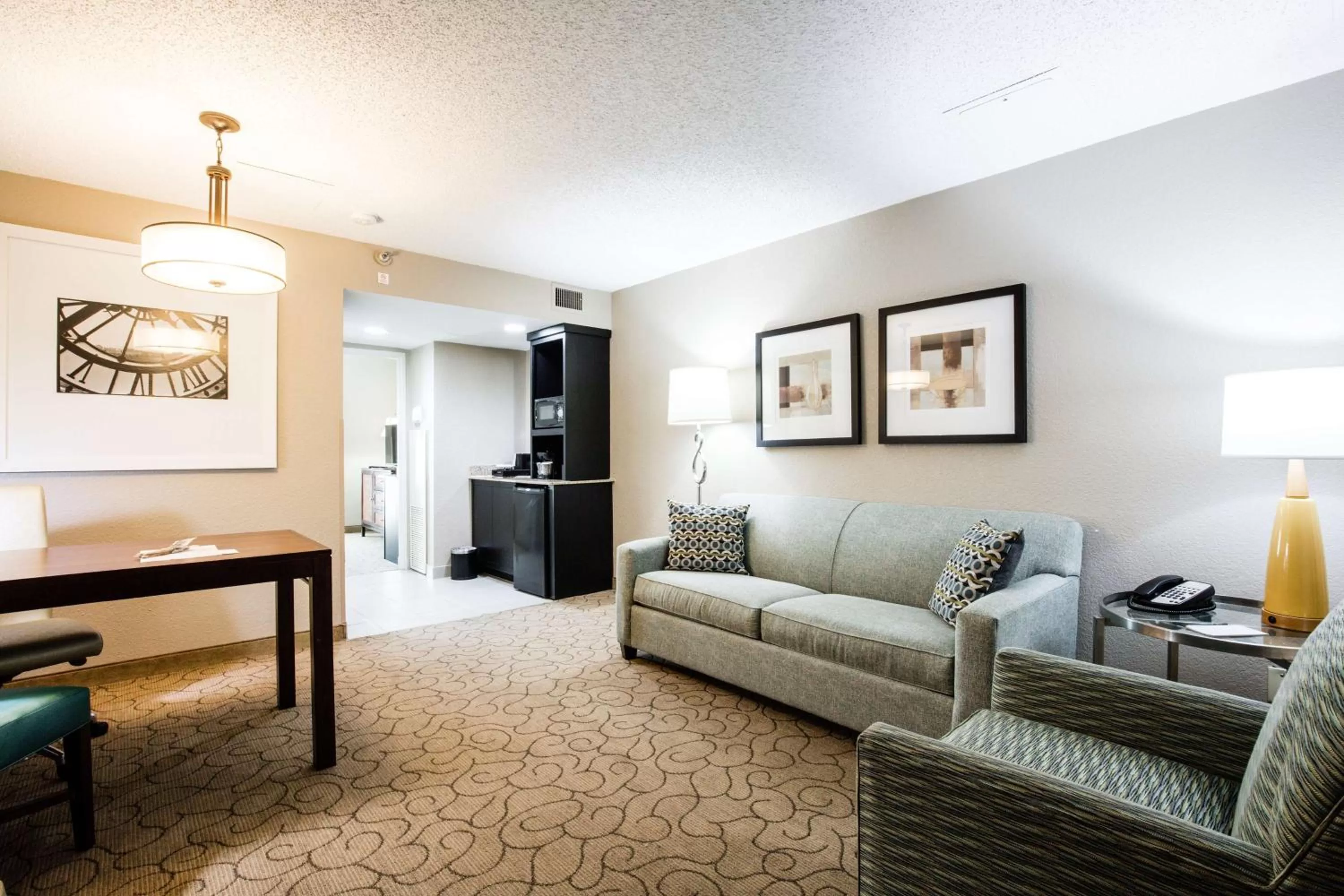 King Suite - Disability Access in Embassy Suites Memphis