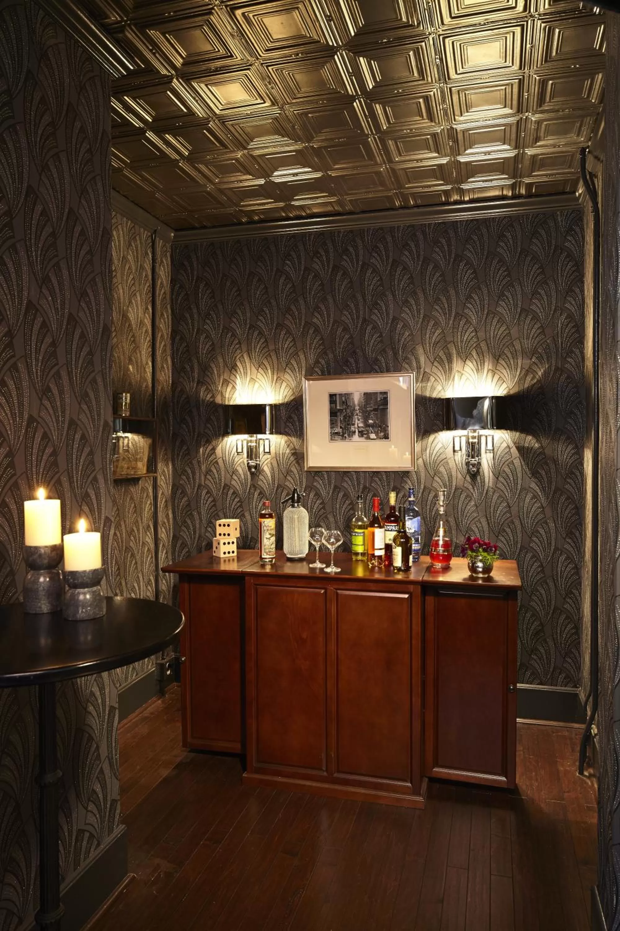 Restaurant/places to eat in Galleria Park Hotel