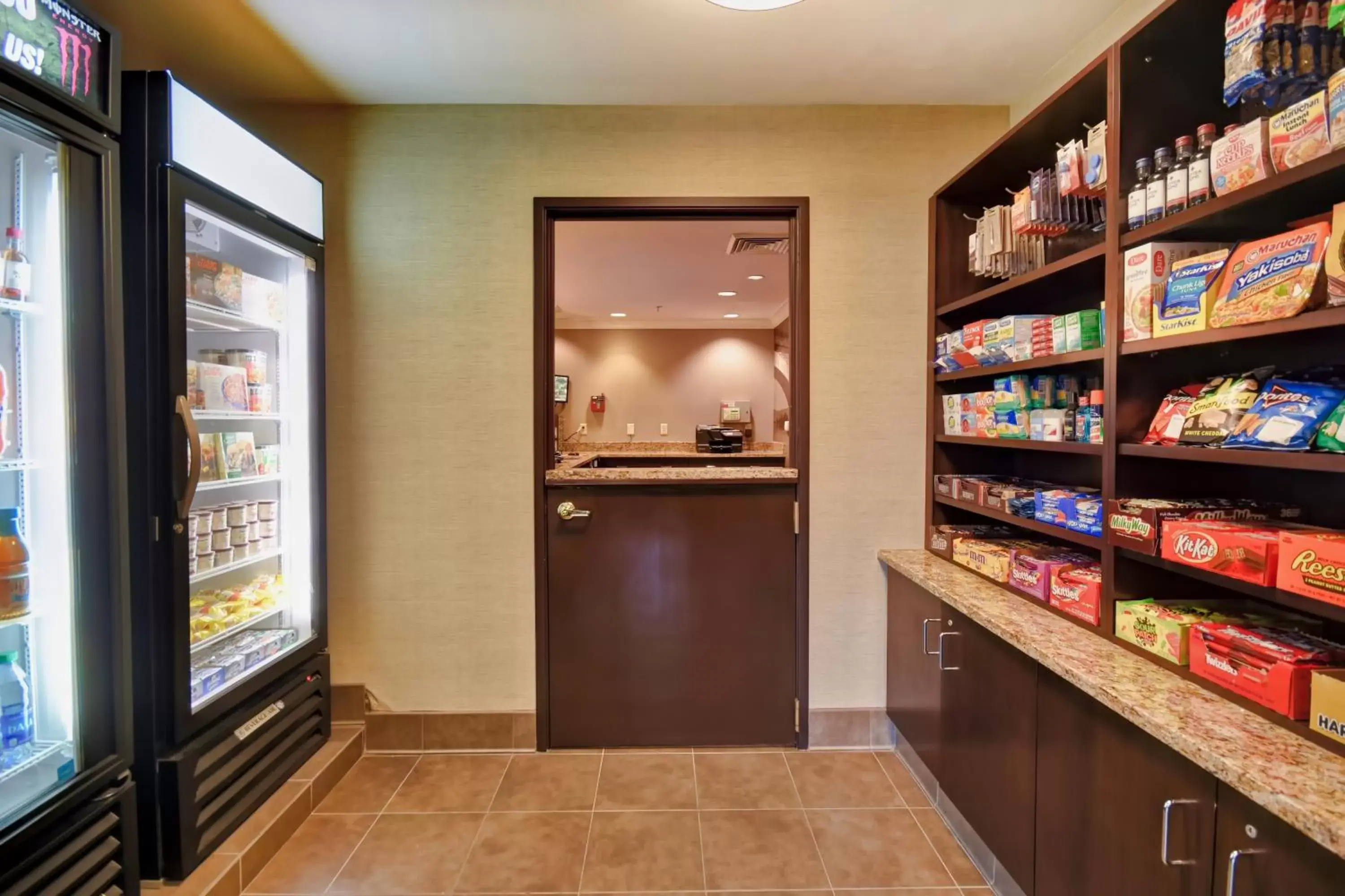 Other, Supermarket/Shops in Staybridge Suites Madison - East, an IHG Hotel