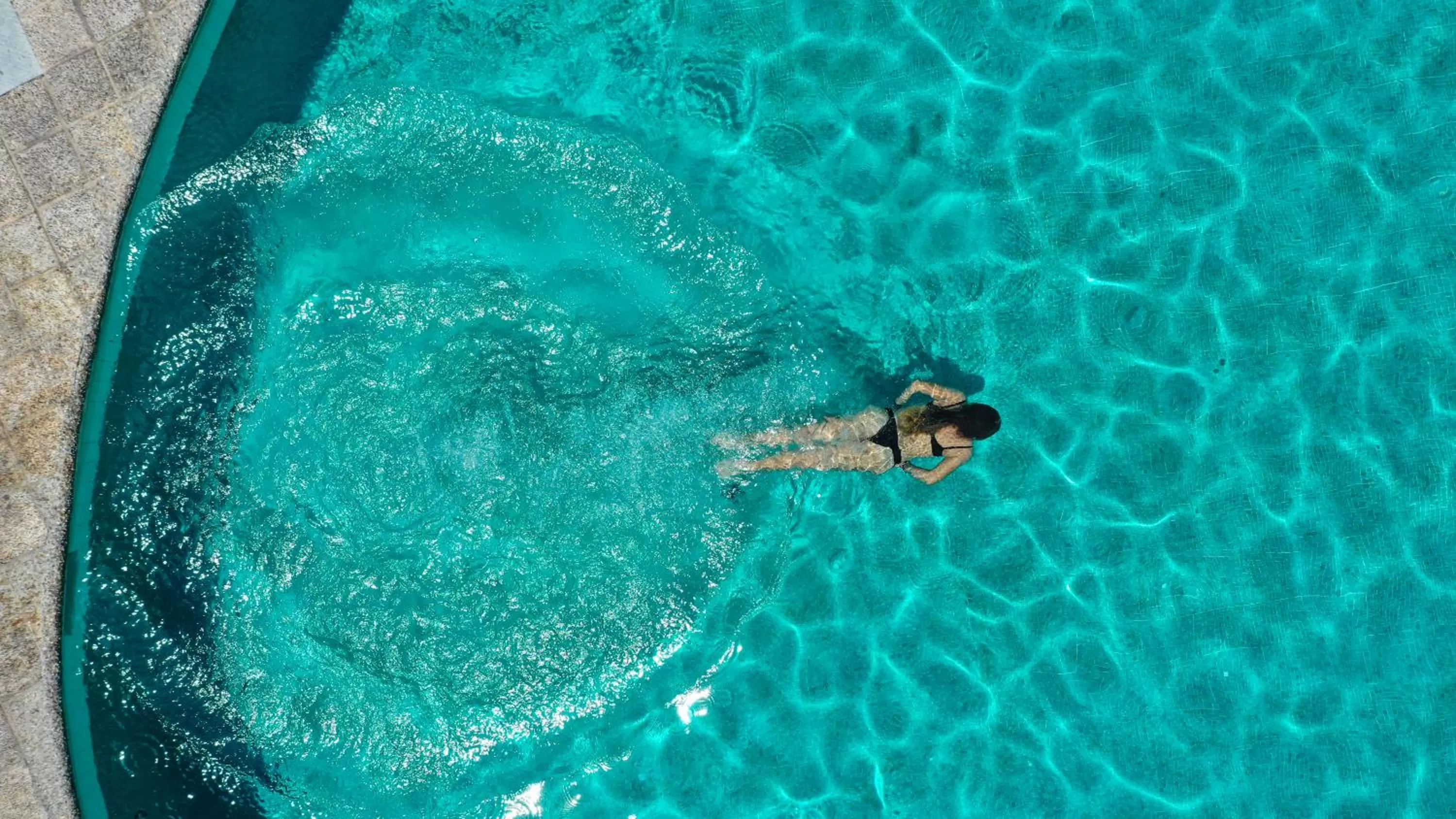 Swimming pool in Alba Suites Acapulco