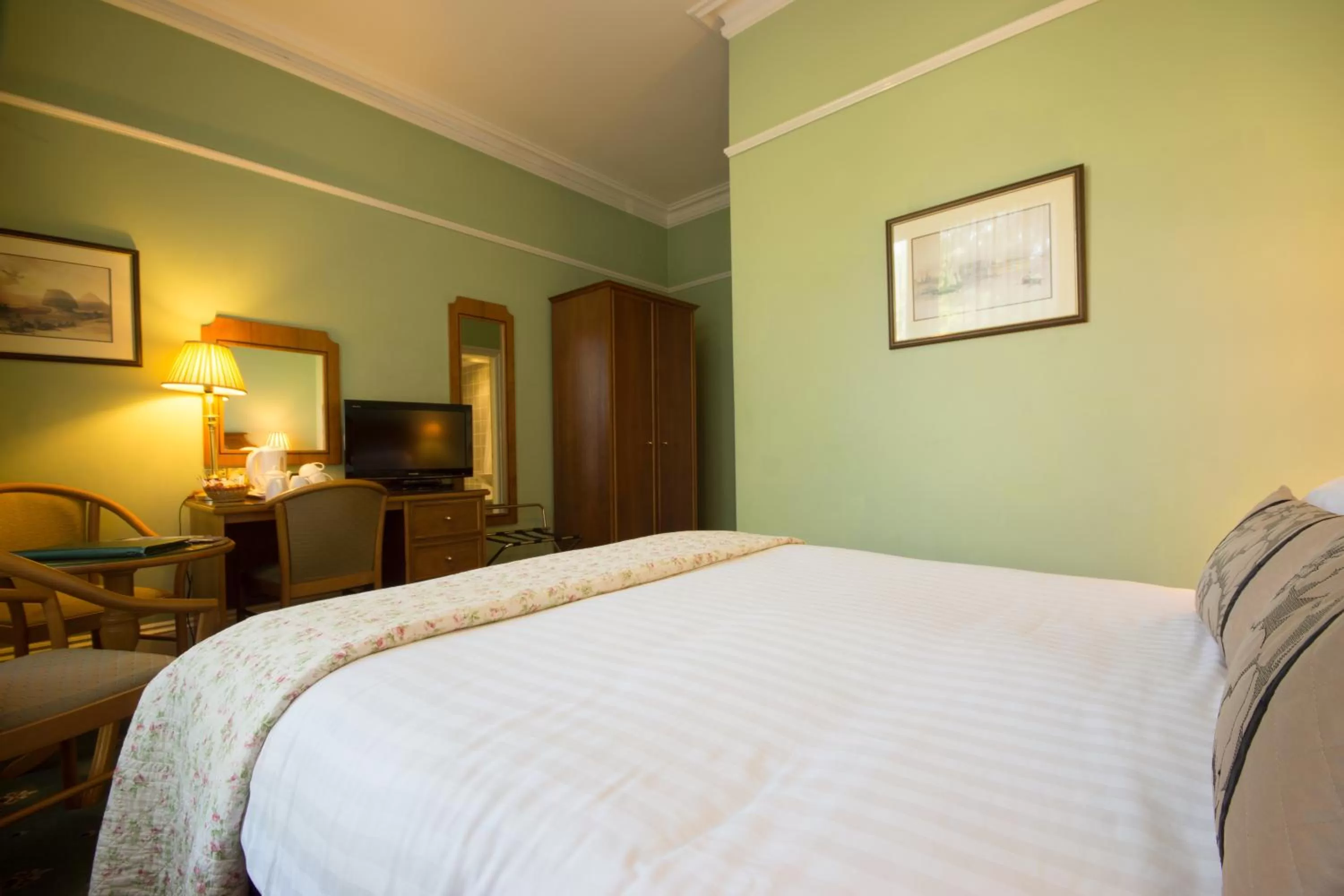 Photo of the whole room, Room Photo in 9 Green Lane Bed and Breakfast