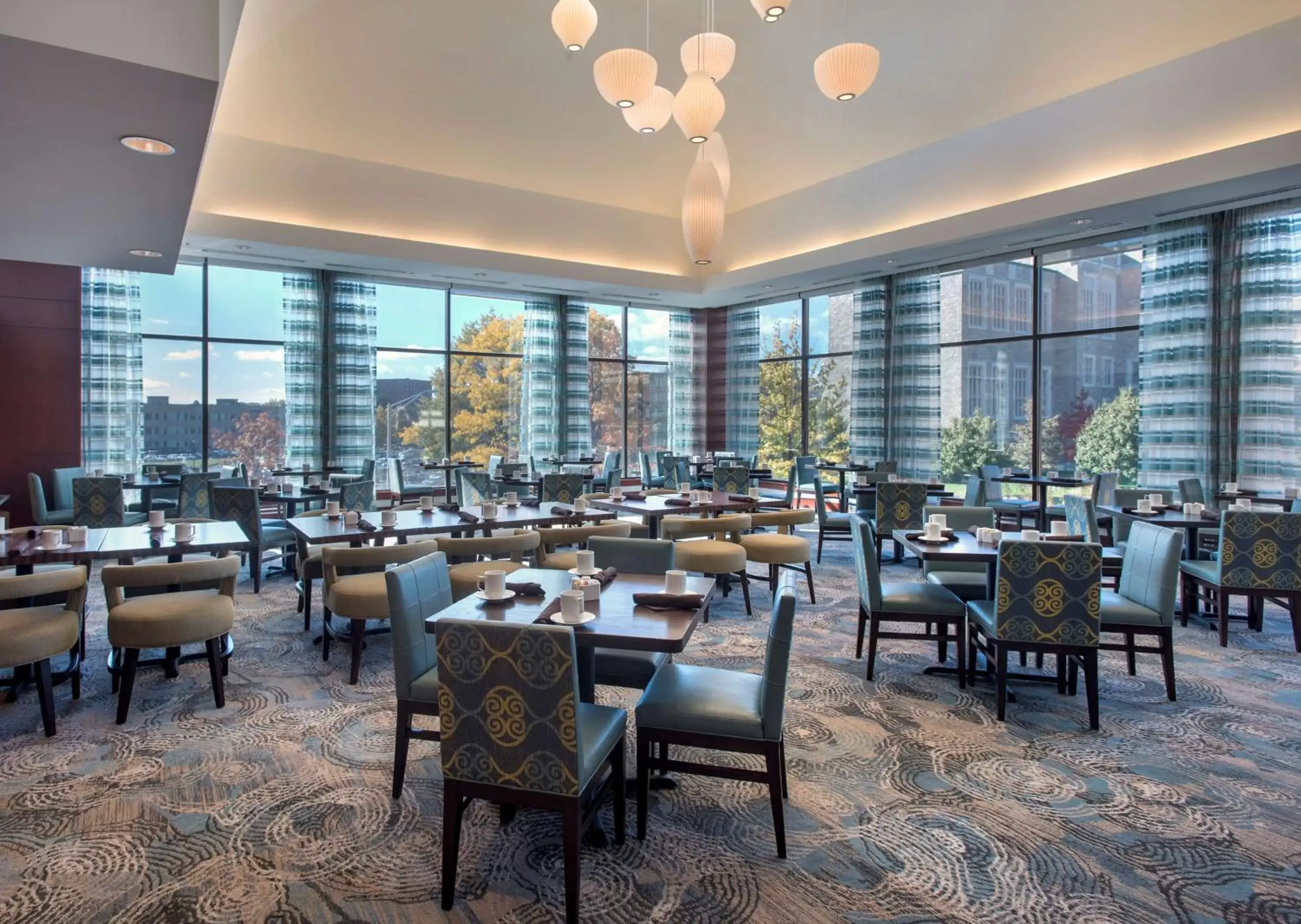 Dining area, Restaurant/Places to Eat in Hilton Garden Inn Albany Medical Center