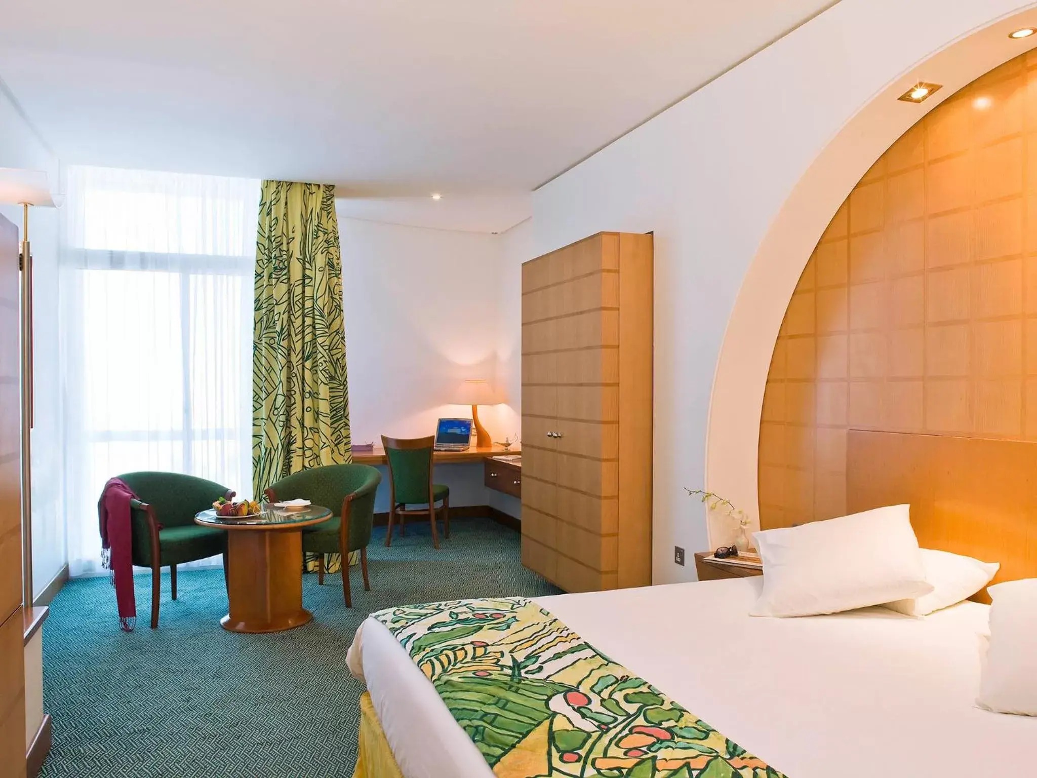 Bedroom in Mercure Grand Jebel Hafeet Hotel