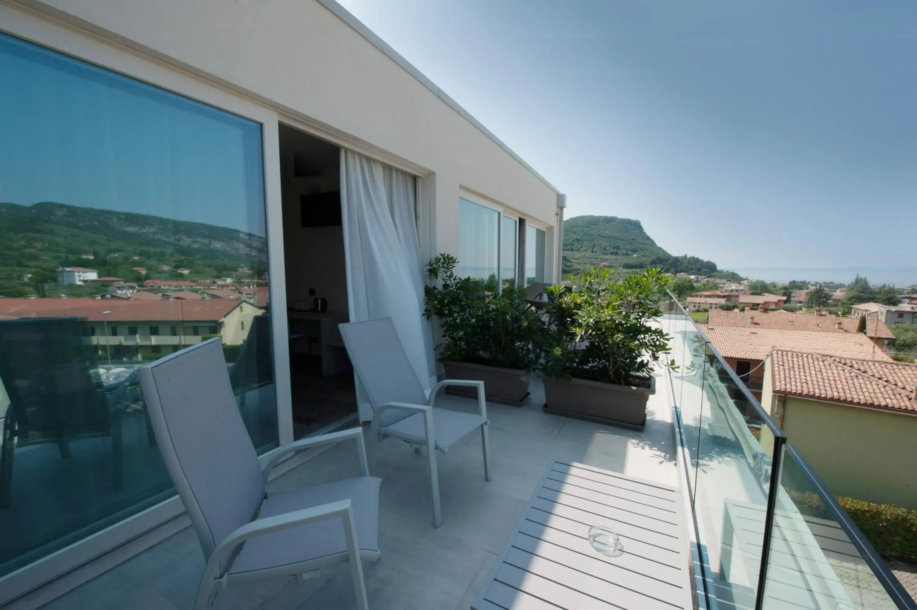 Day, Balcony/Terrace in Hotel Italia