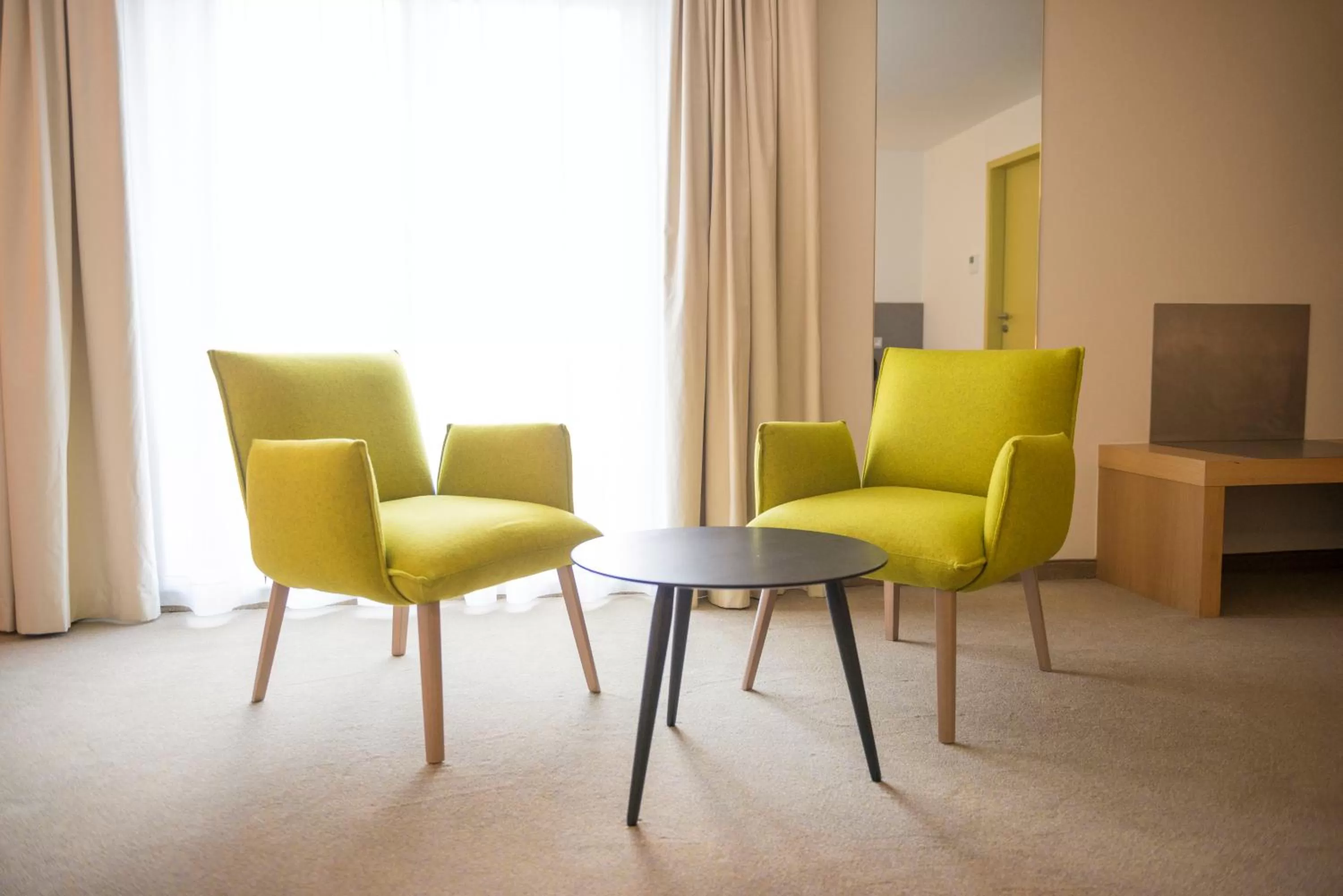 Photo of the whole room in ibis Styles Kortrijk Expo