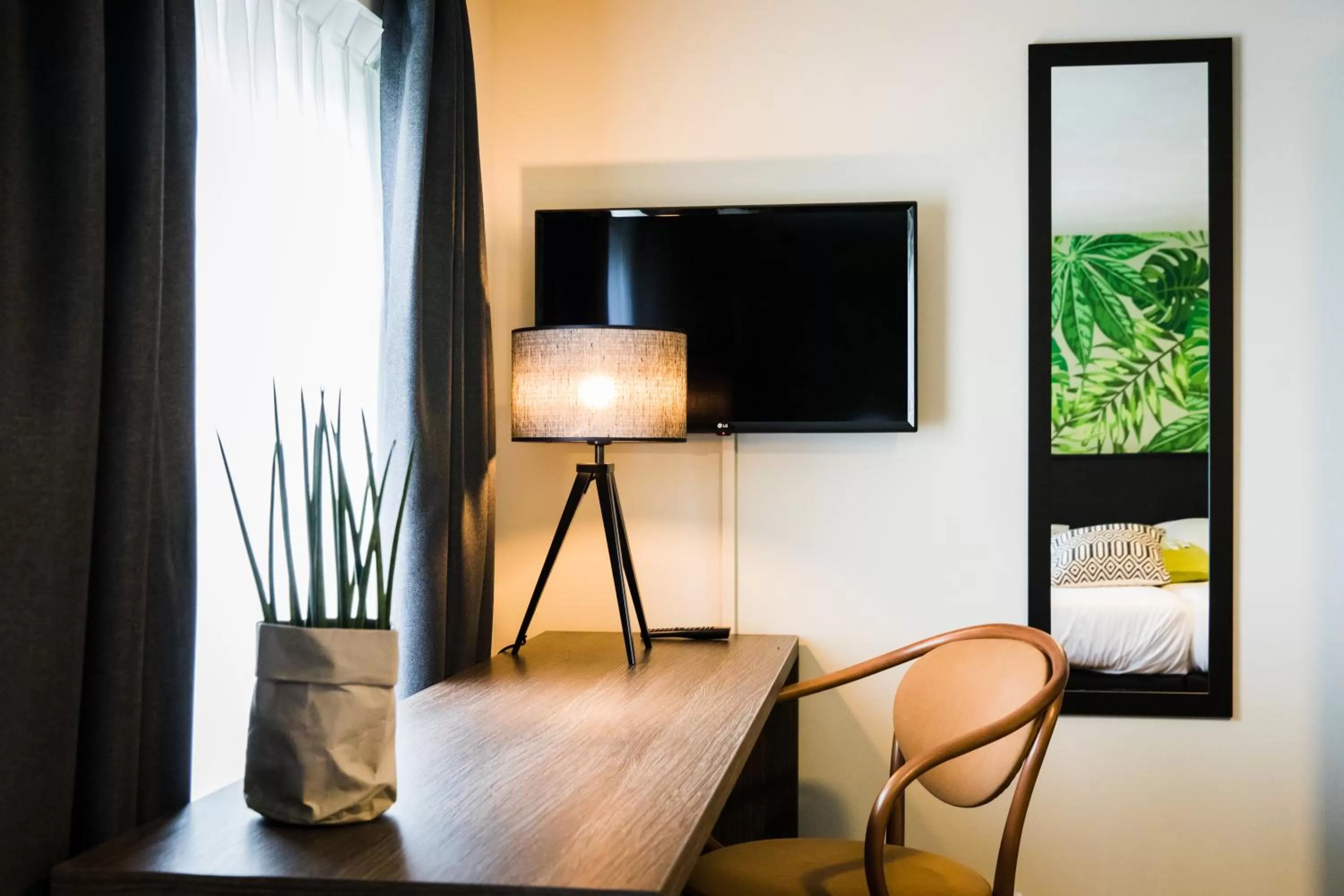 TV/Entertainment Center in Het Montferland