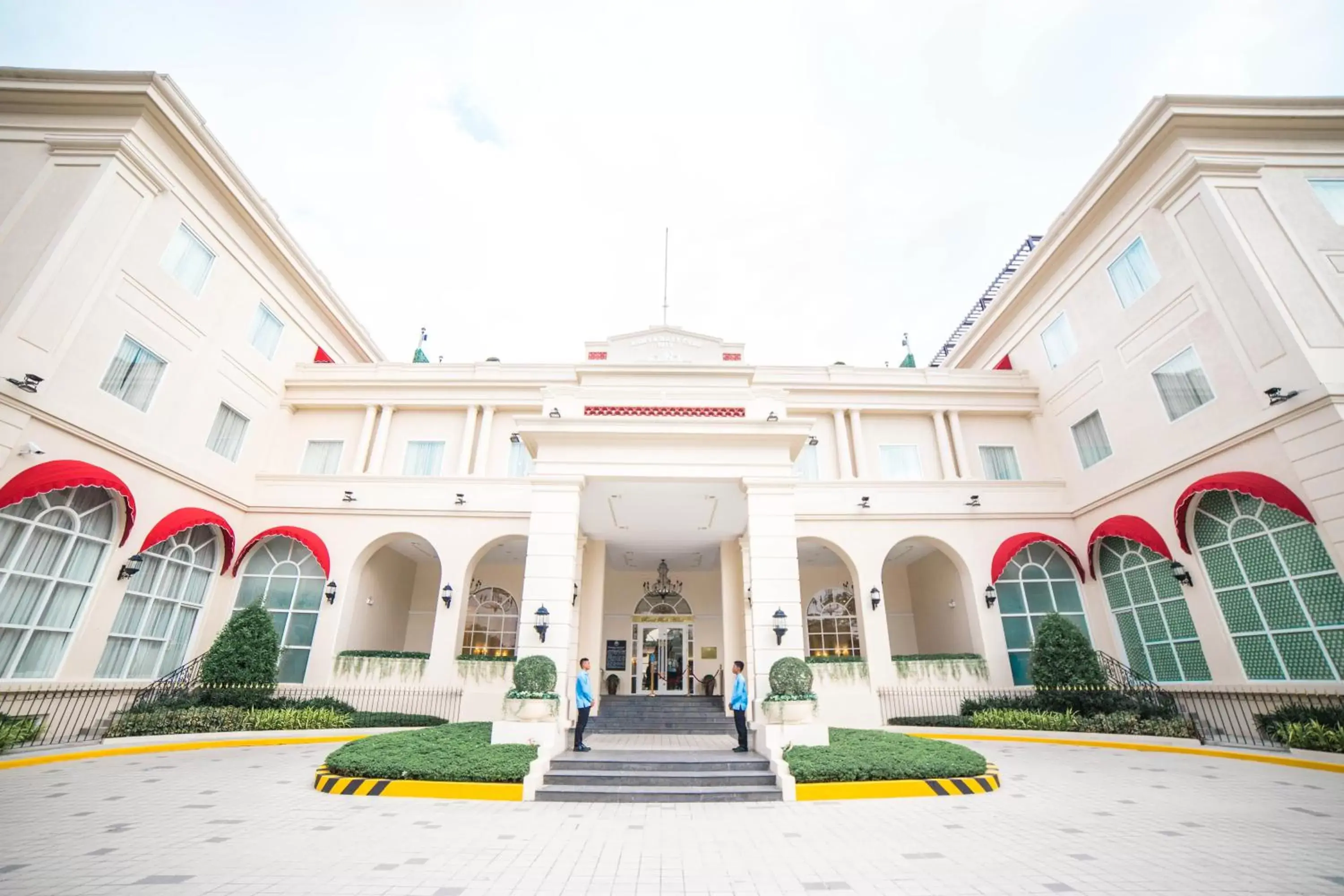 Facade/entrance, Banquet Facilities in Rizal Park Hotel