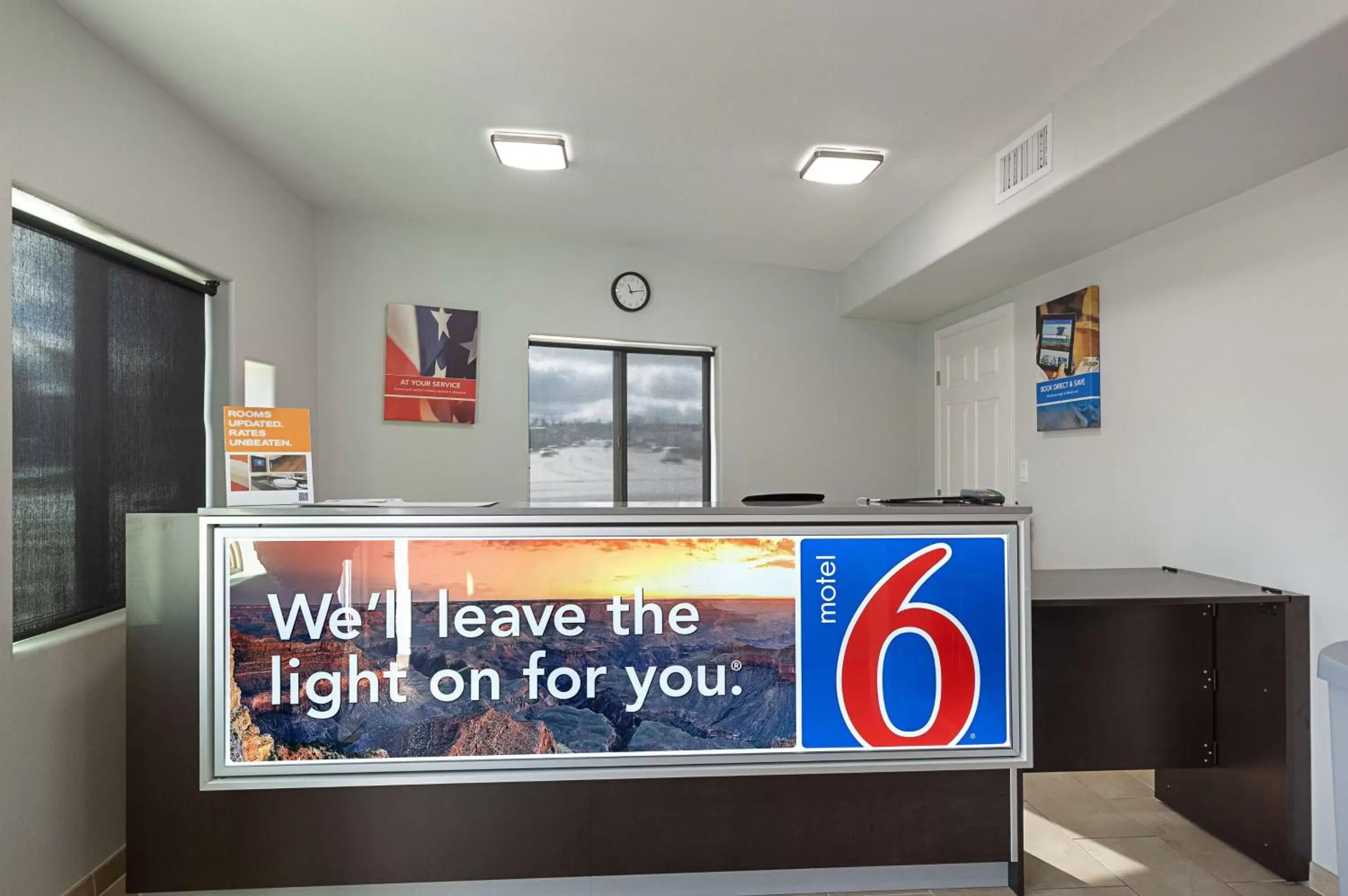 Lobby or reception in Motel 6-Show Low, AZ