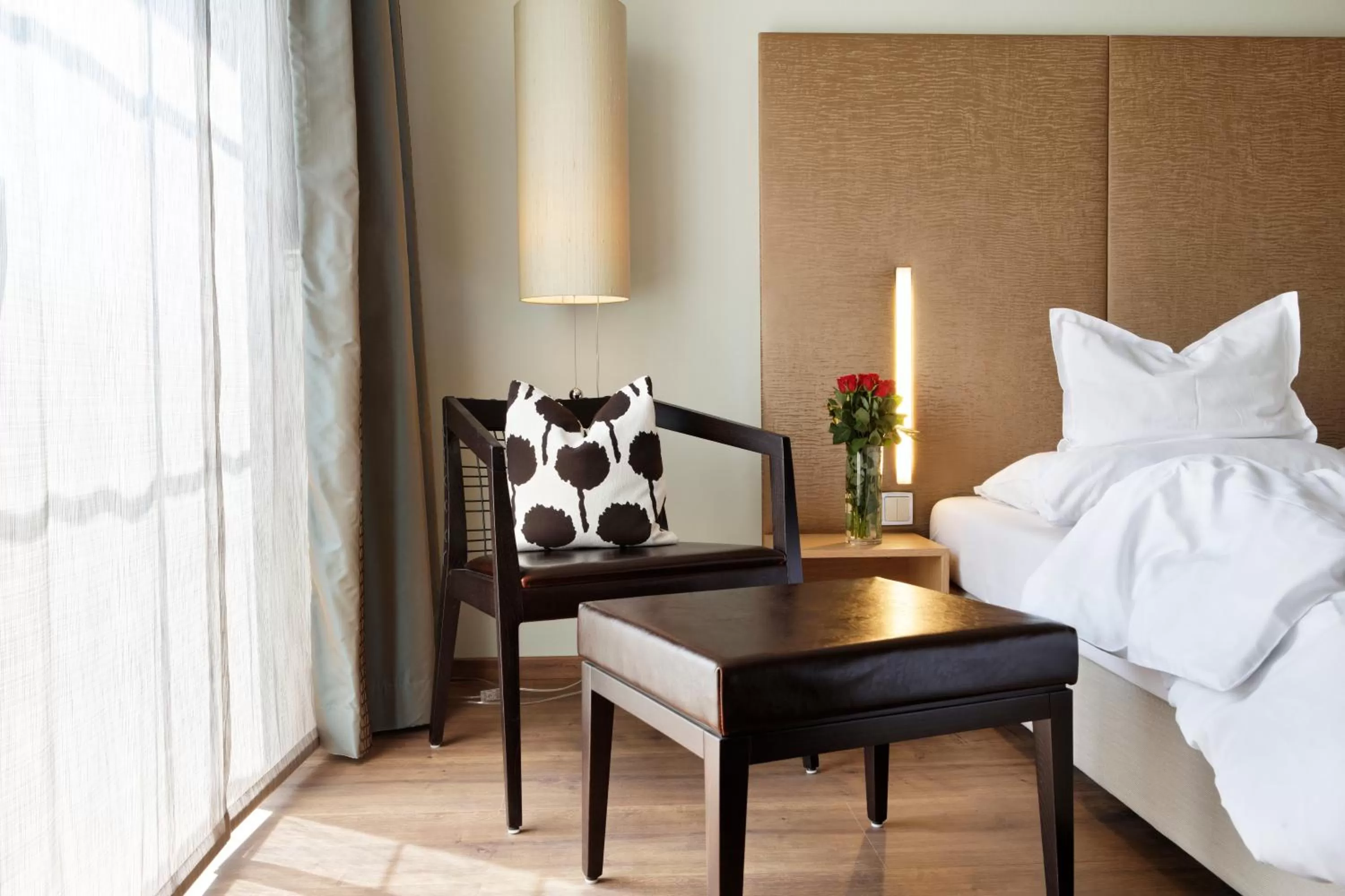 Seating area, Bed in Hotel Nationalpark