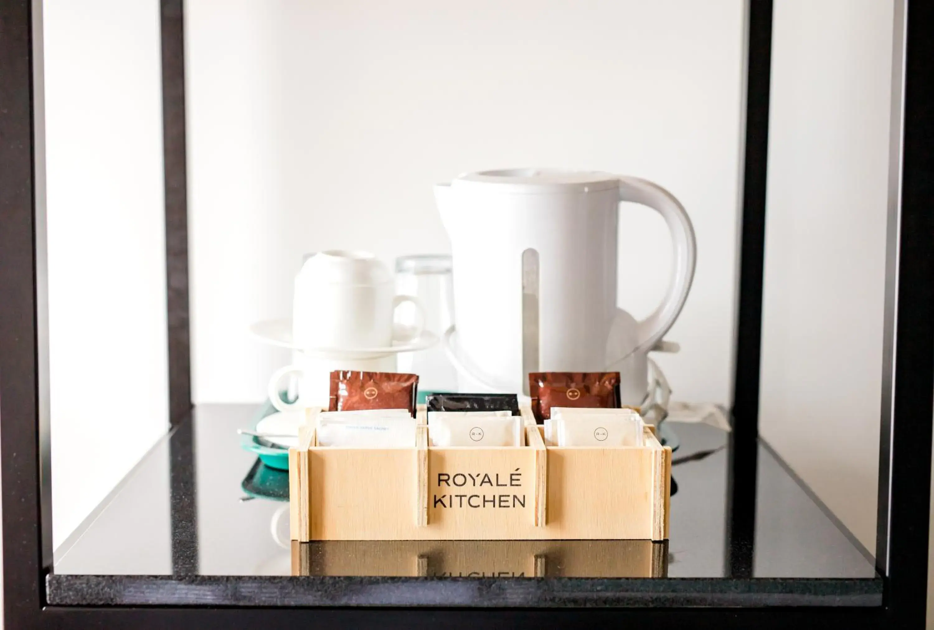 Coffee/tea facilities in The Cambridge Hotel